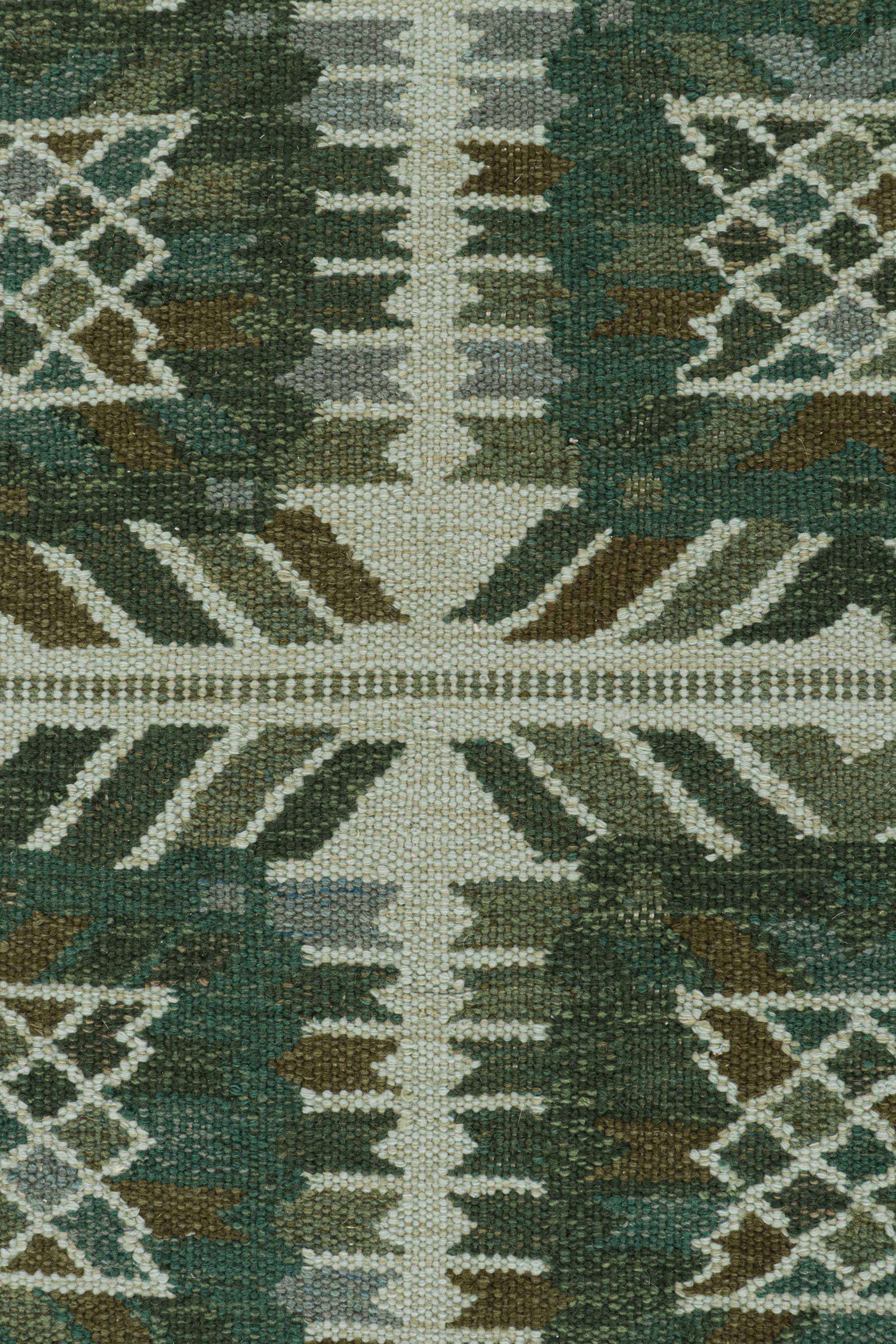 Rug & Kilim in stile scandinavo con motivi geometrici verde acqua, grigio e marrone In condizioni Nuovo in vendita a Long Island City, NY