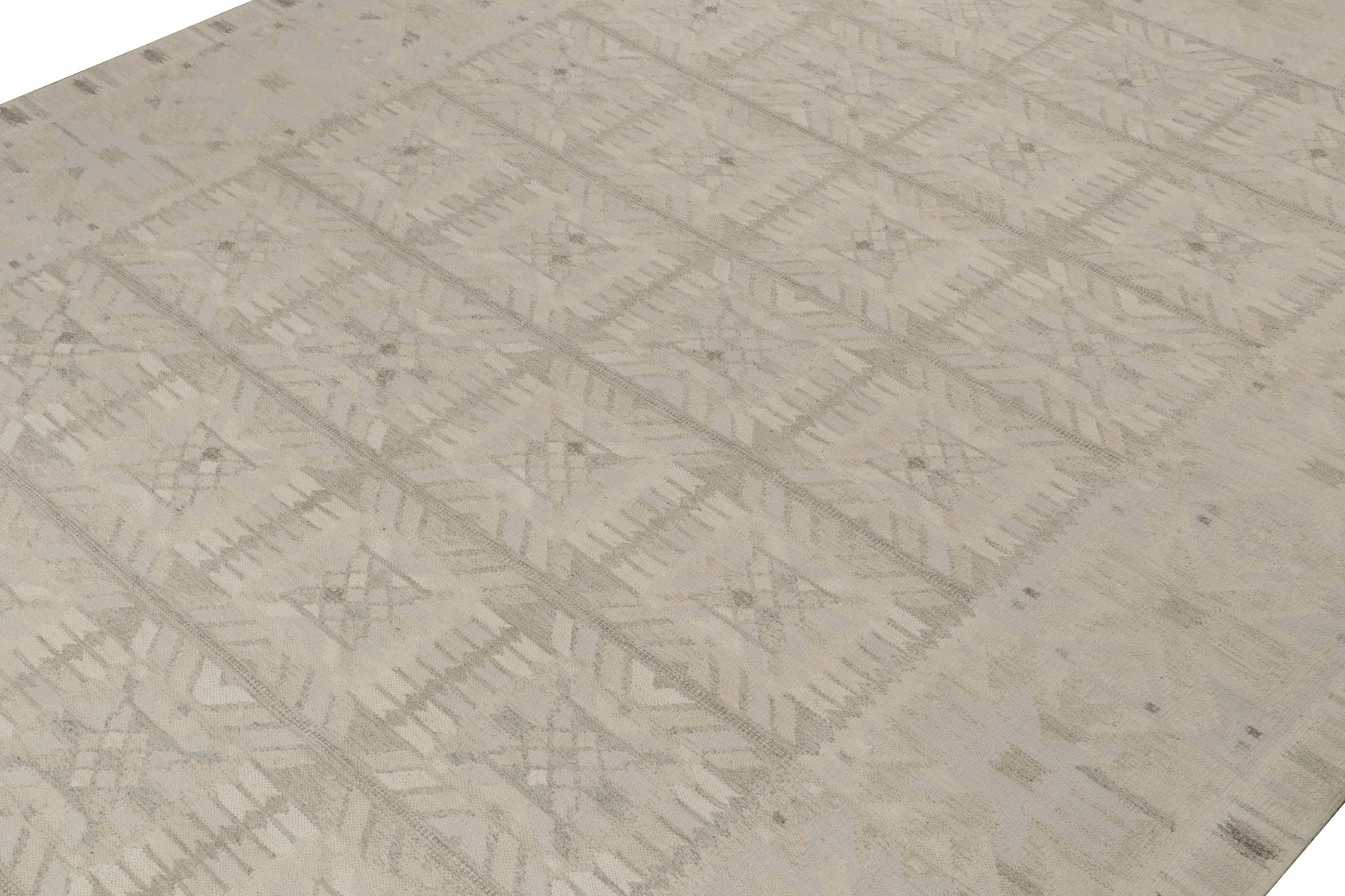 Indiano Rug & Kilim: Kilim in stile scandinavo con motivo geometrico bianco e grigio in vendita