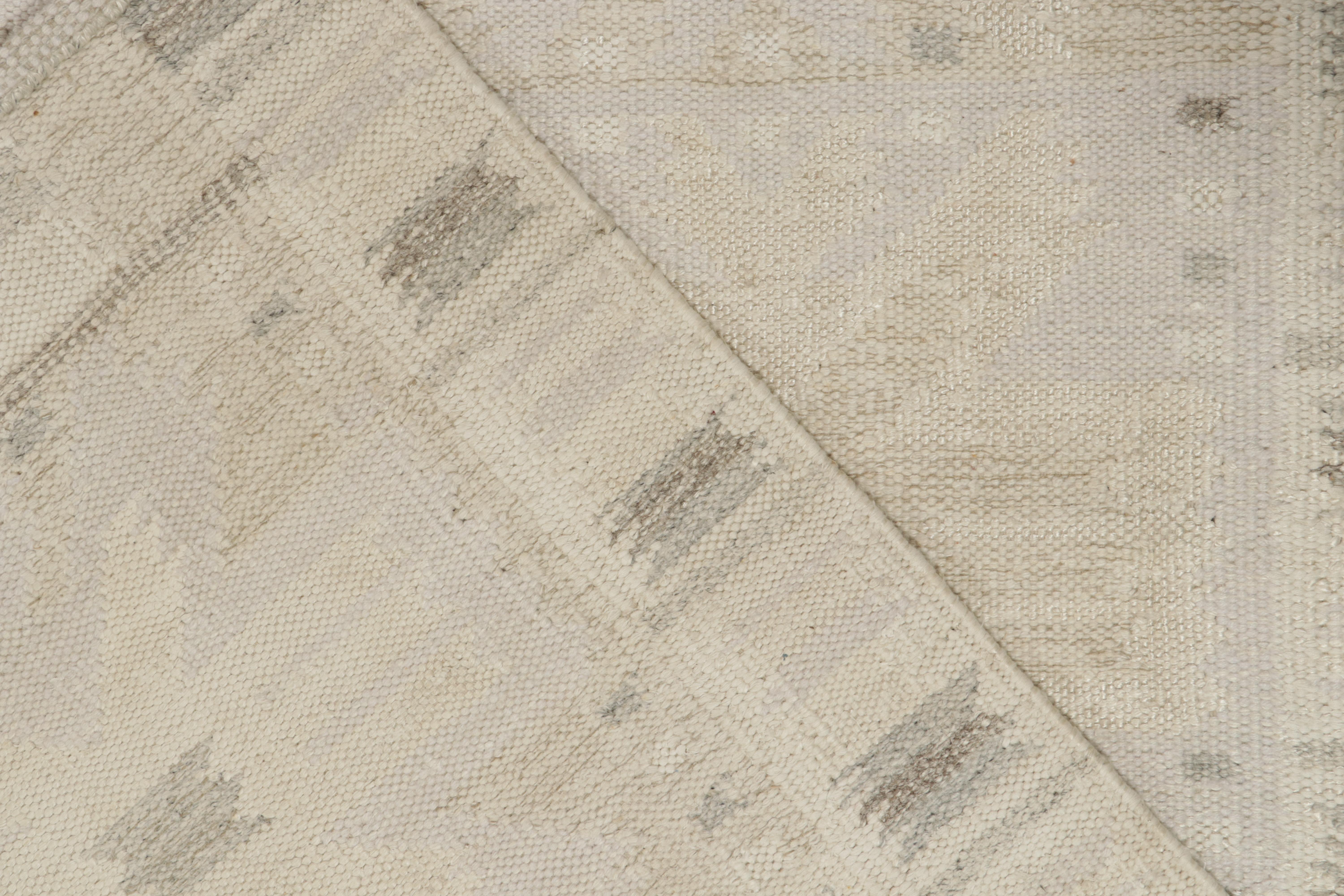 XXI secolo e contemporaneo Rug & Kilim: Kilim in stile scandinavo con motivo geometrico bianco e grigio in vendita