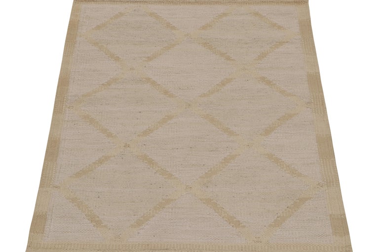 Rug and Kilim’s Scandinavian Style Kilim in White and Beige Diamond ...