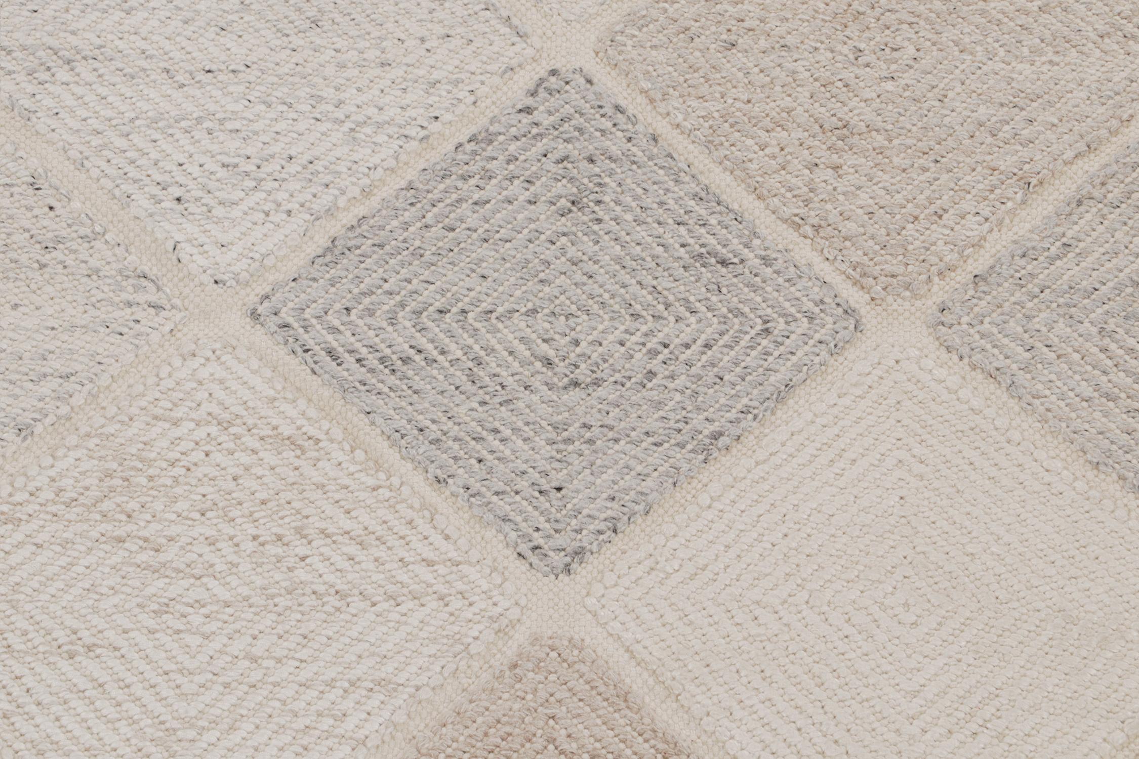 Rug & Kilim’s Scandinavian Style Kilim in White, Taupe & Gray Diamond Patterns In New Condition For Sale In Long Island City, NY