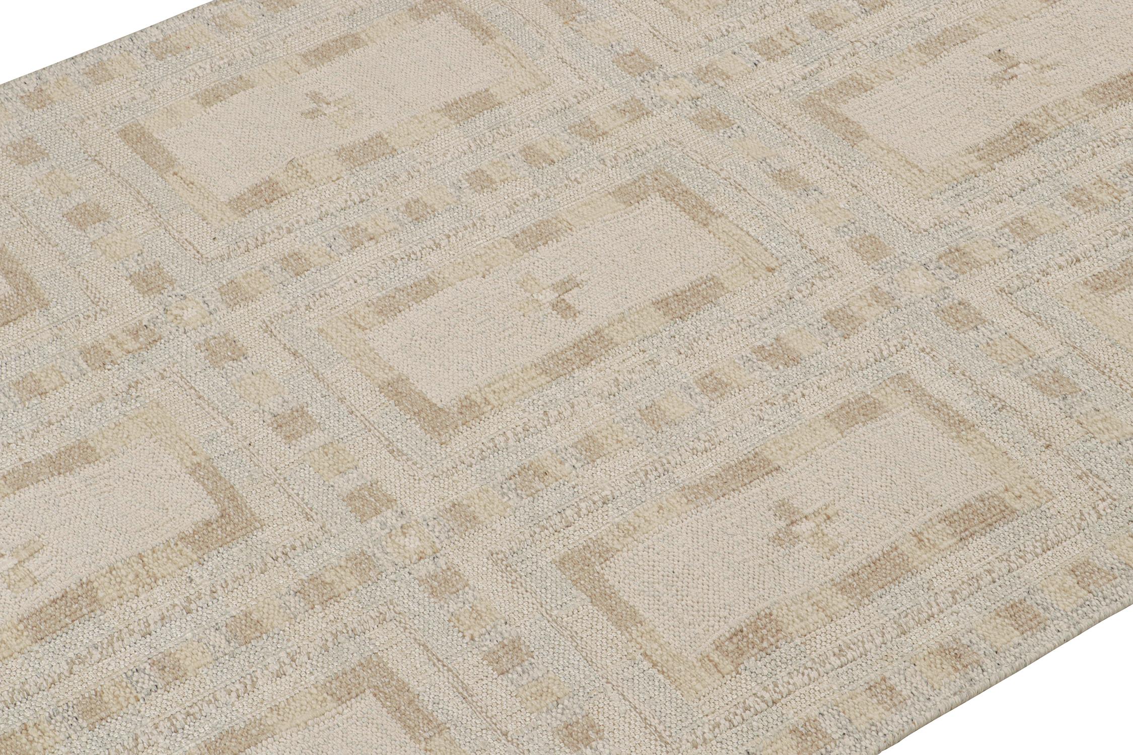 Indian Rug & Kilim’s Scandinavian Style Kilim in White with Beige Geometric Patterns For Sale