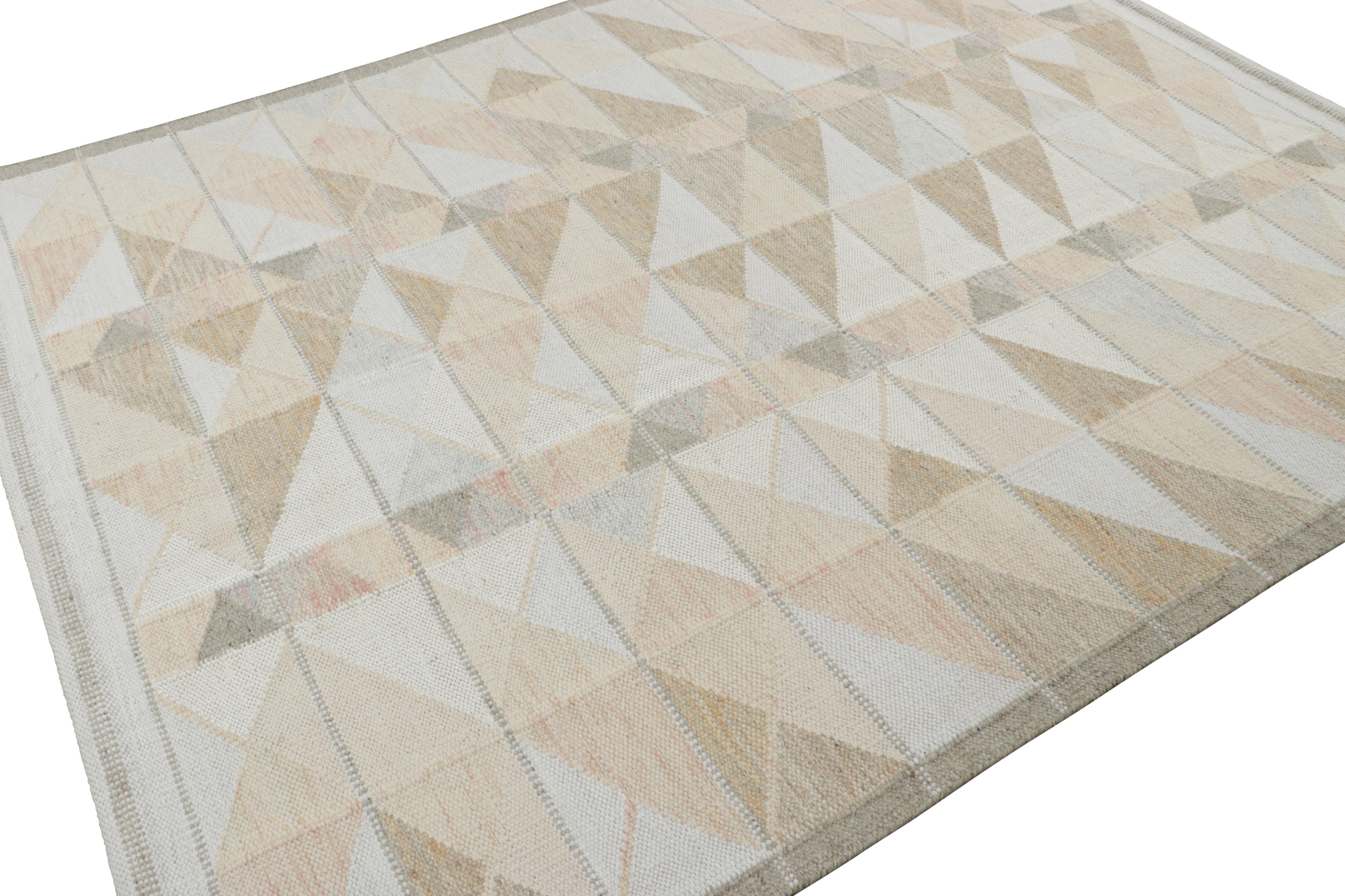 Rug & Kilim's skandinavischer Kilimteppich, Beige-Elfenbein mit geometrischen Mustern (Indisch) im Angebot