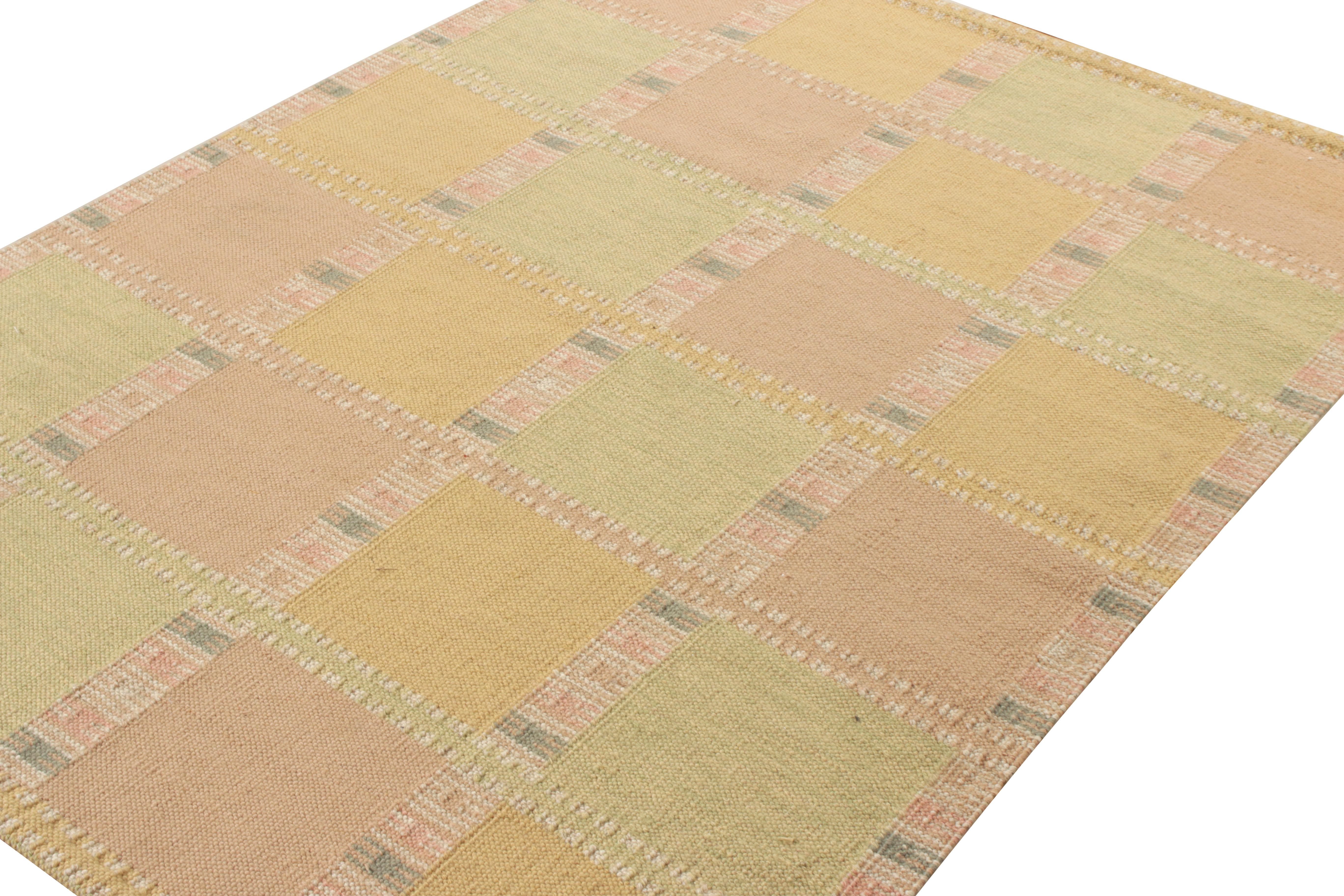 Teppich & Kilims Kelim-Teppich im skandinavischen Stil Grün, Gelb, Rosa Geometrisches Muster (Skandinavische Moderne) im Angebot