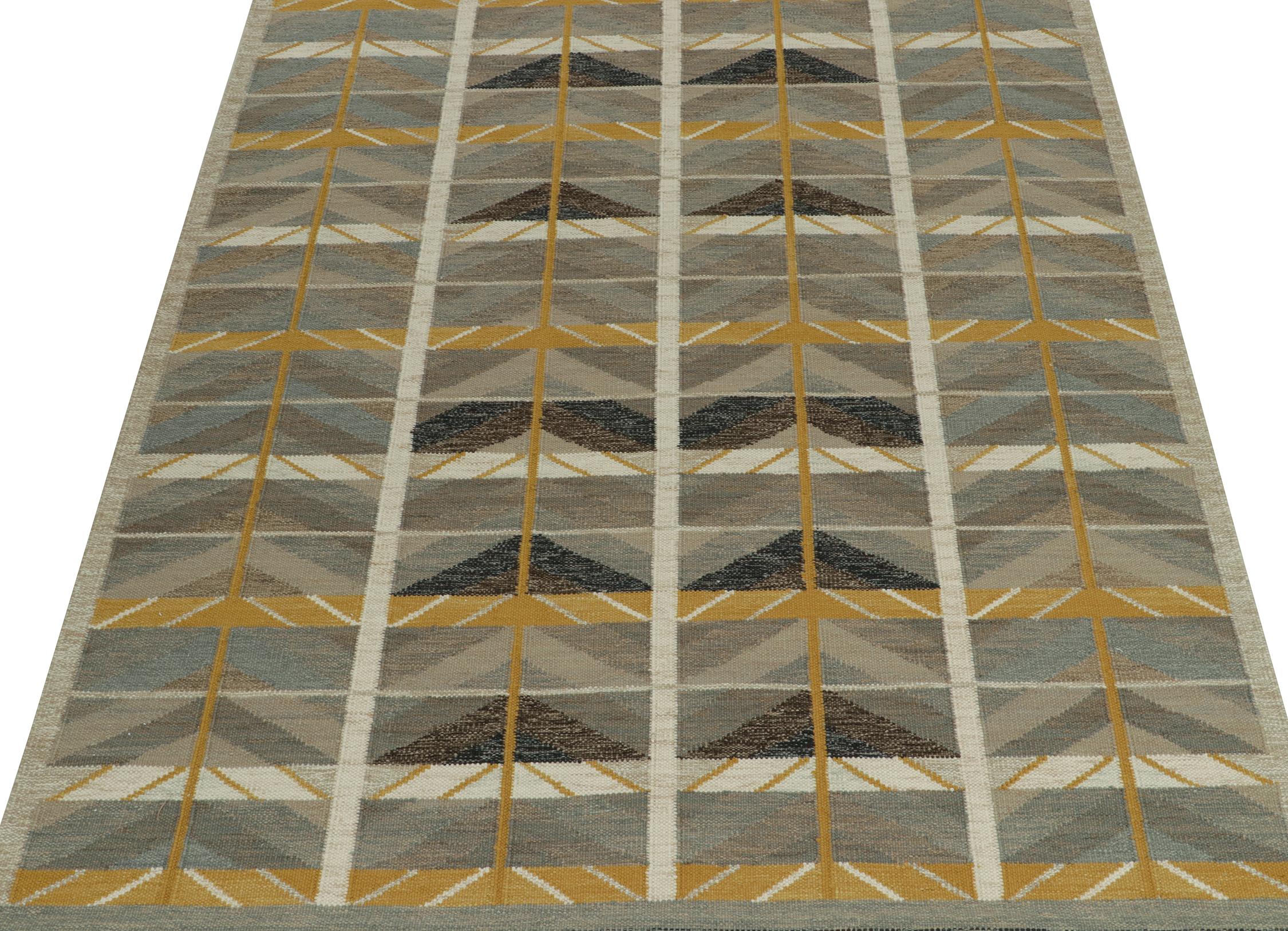 Skandinavischer Kilim-Teppich von Rug & Kilim in Beige-Braun & Gold Geometrisches Muster (Skandinavische Moderne) im Angebot