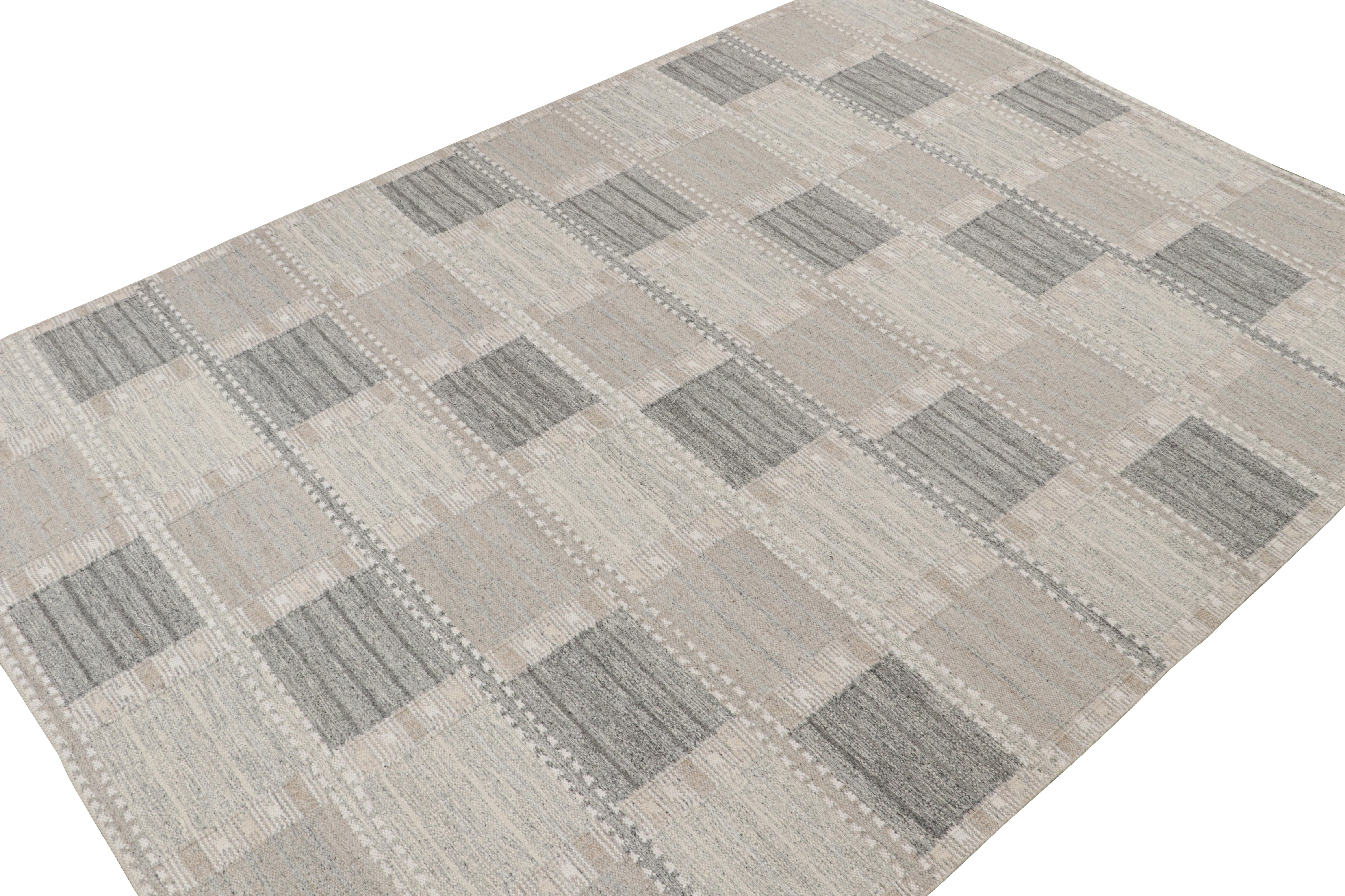 This 10x14 flat weave rug is a new addition to the Scandinavian rug collection by Rug & Kilim. Handwoven in wool, cotton and natural yarns, its design reflects a contemporary take on mid-century Rollakans and Swedish Deco style.

On the