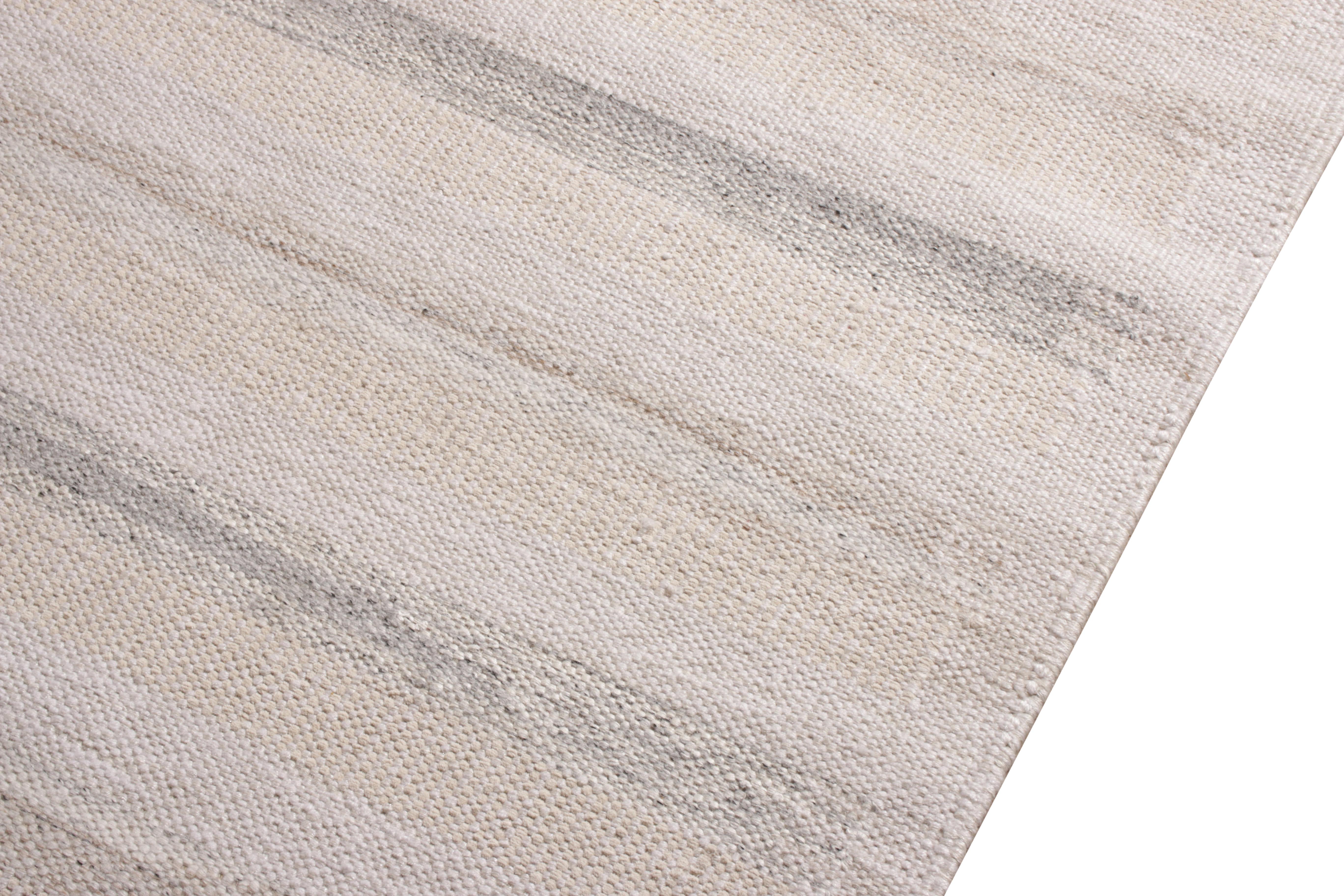 Teppich & Kilims, skandinavischer Kelim-Teppich im Beige-Grau-Streifenmuster (Handgeknüpft) im Angebot