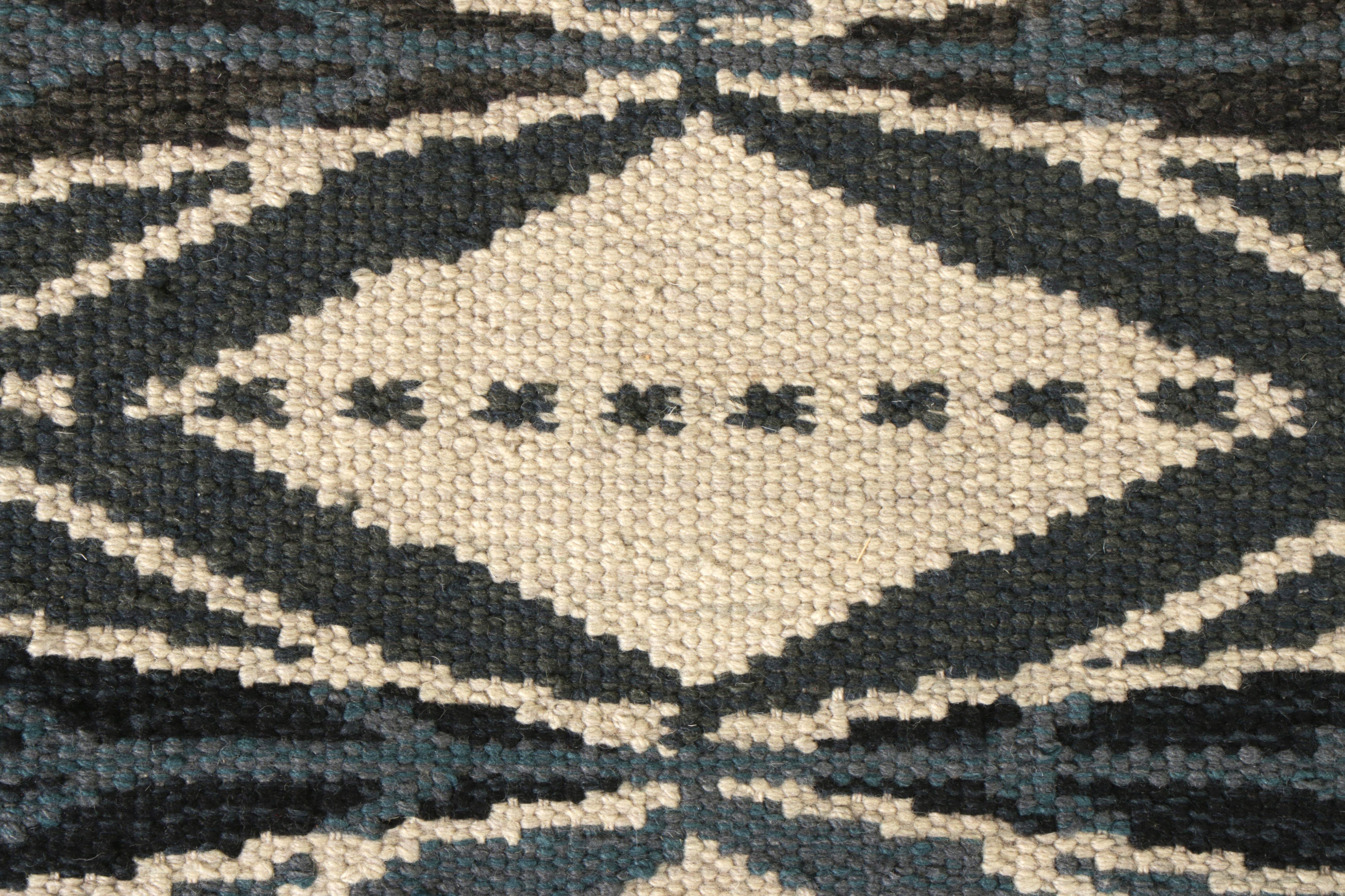 Indian Rug & Kilim’s Scandinavian Style Kilim Rug in Blue Gray Geometric Pattern For Sale