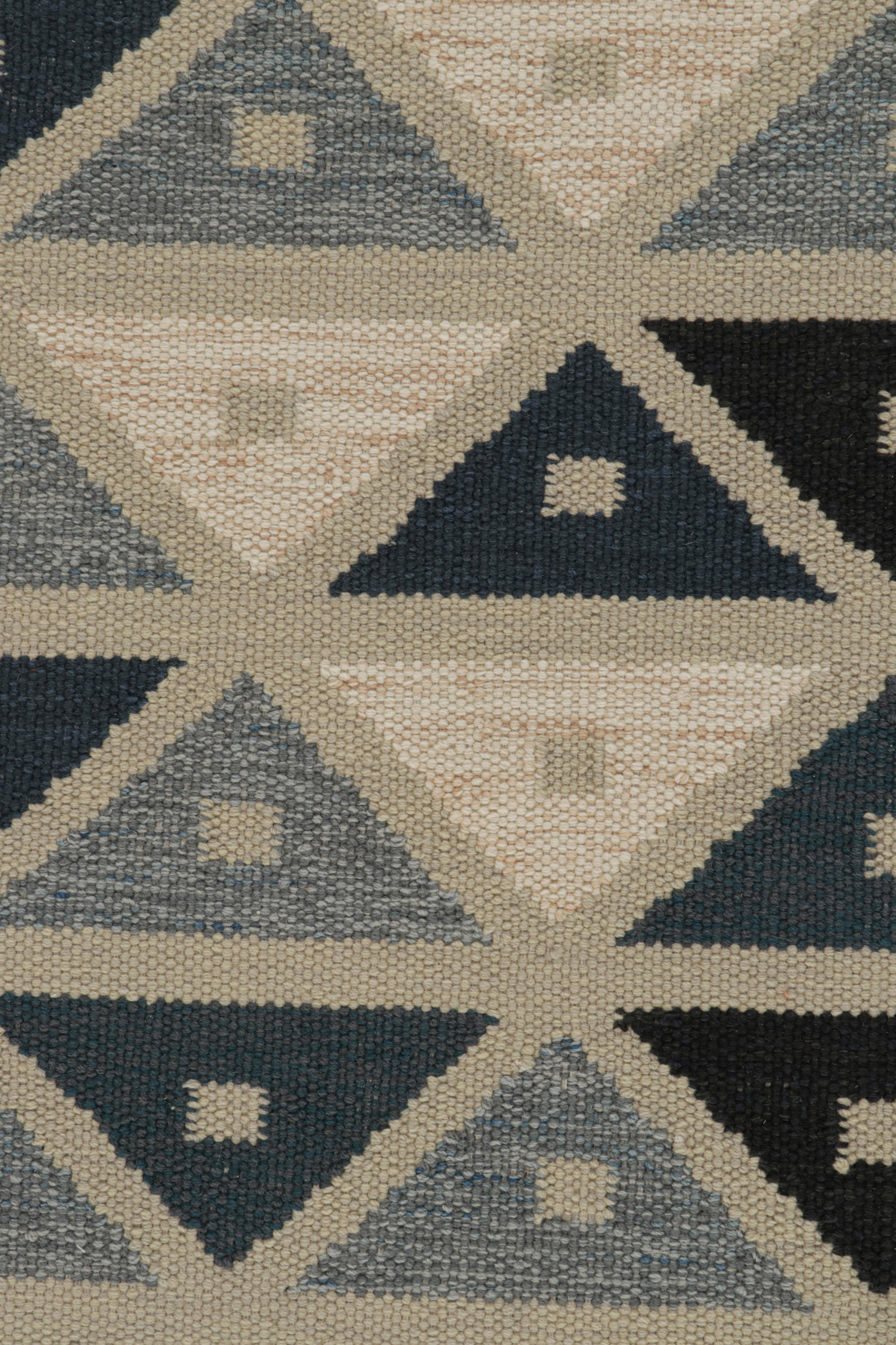 Rug & Kilim’s Scandinavian Style Kilim Rug in Blue & Greige Geometric Patterns In New Condition For Sale In Long Island City, NY