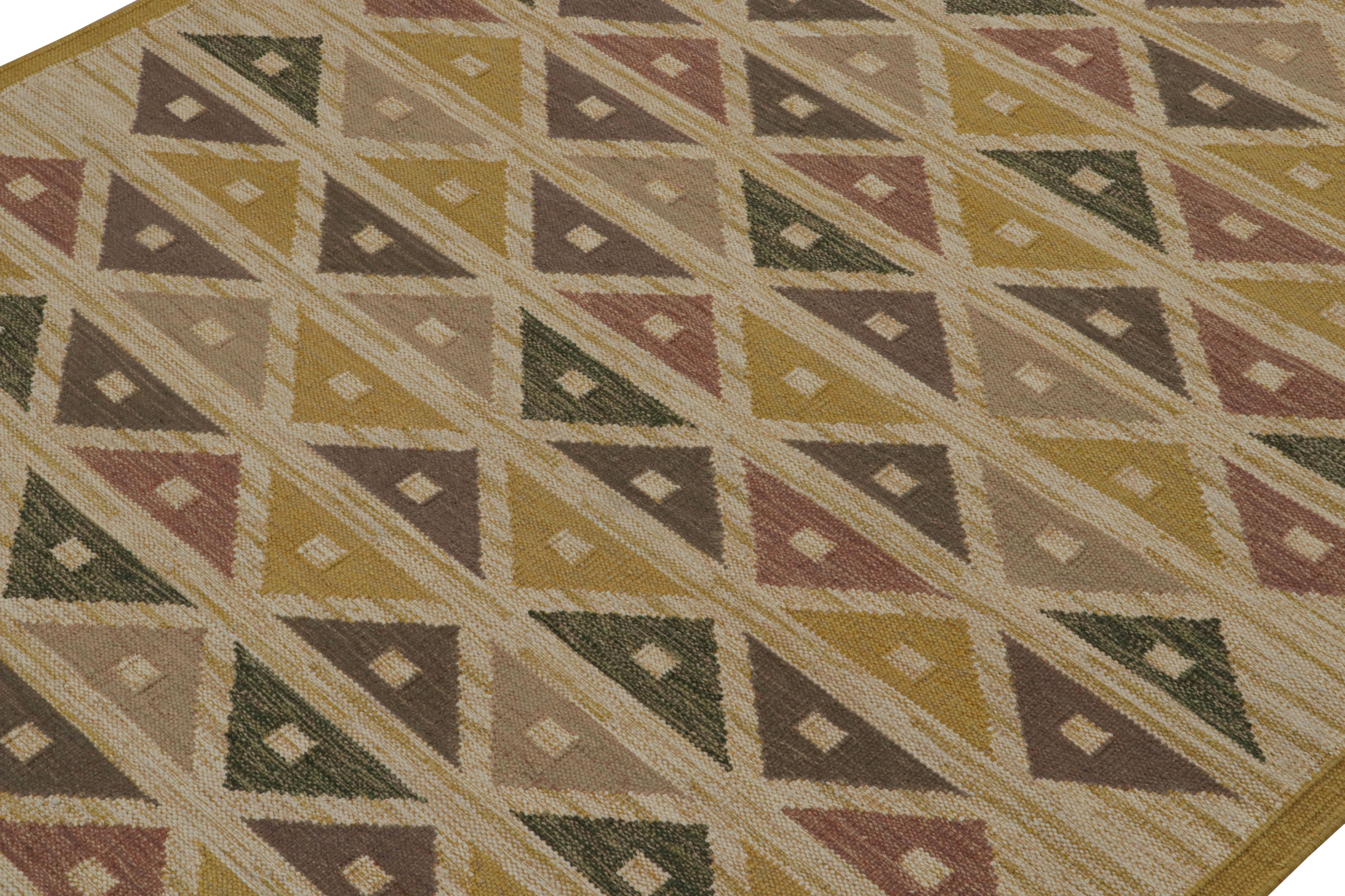 Indian Rug & Kilim’s Scandinavian style Kilim rug in Gold & Brown Geometric Patterns For Sale