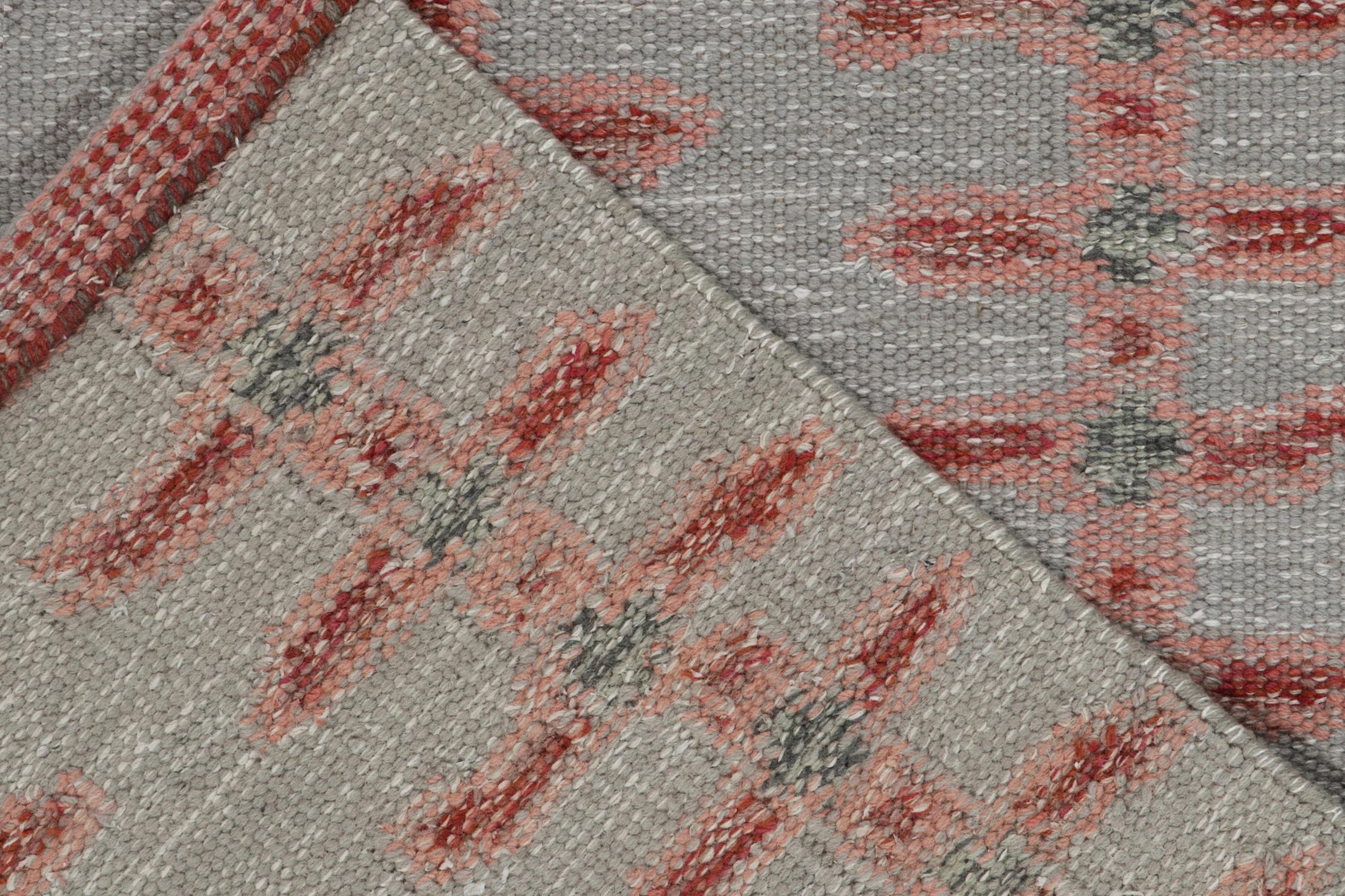 Teppich & Kelim Scandinavian Style Kelim-Teppich in Grau, Rot & Rosa 6x9 im Zustand „Neu“ im Angebot in Long Island City, NY
