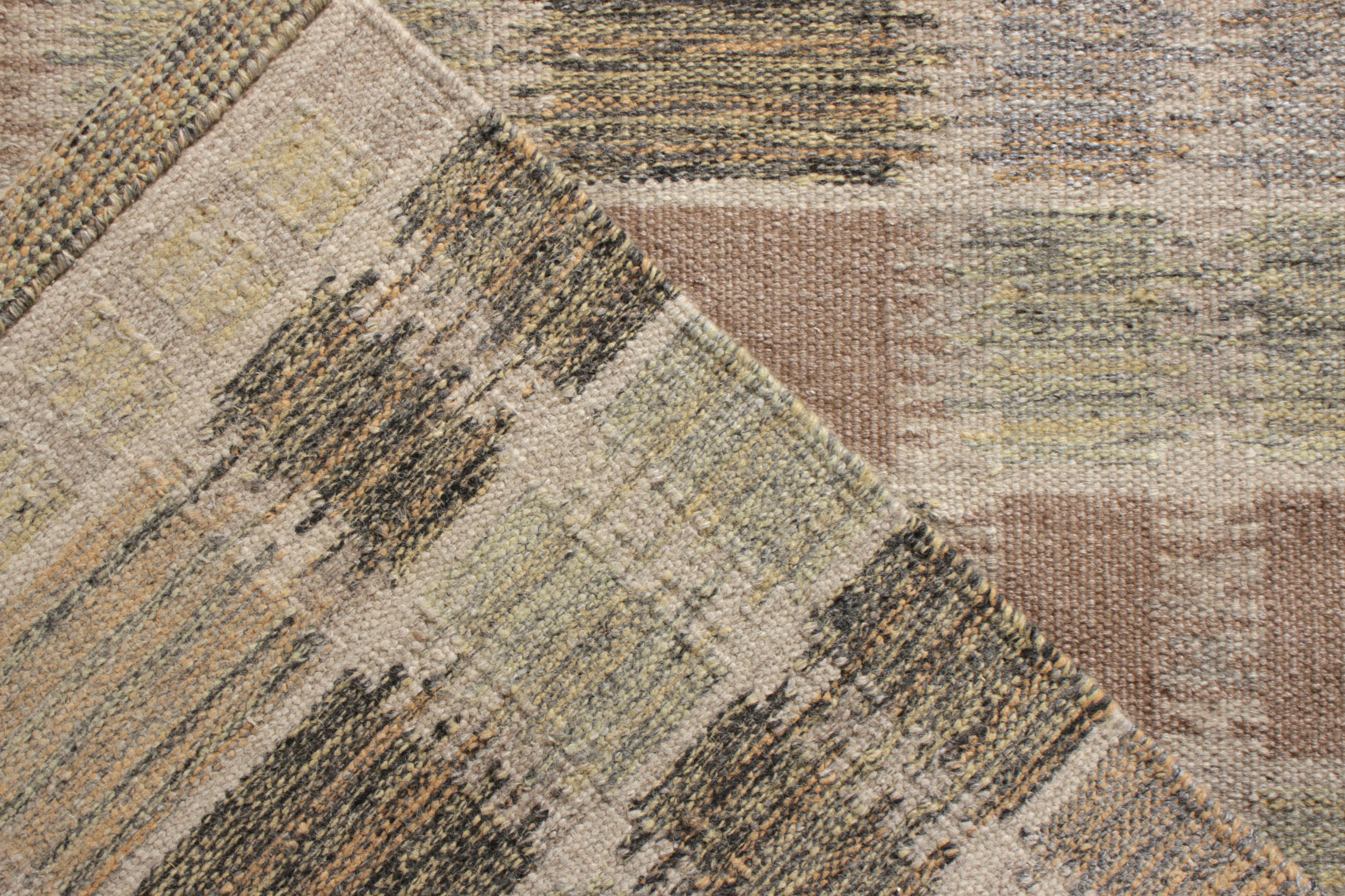 Rug & Kilim’s Scandinavian Style Kilim Rug in Green and Pink Geometric Pattern In condizioni Nuovo in vendita a Long Island City, NY
