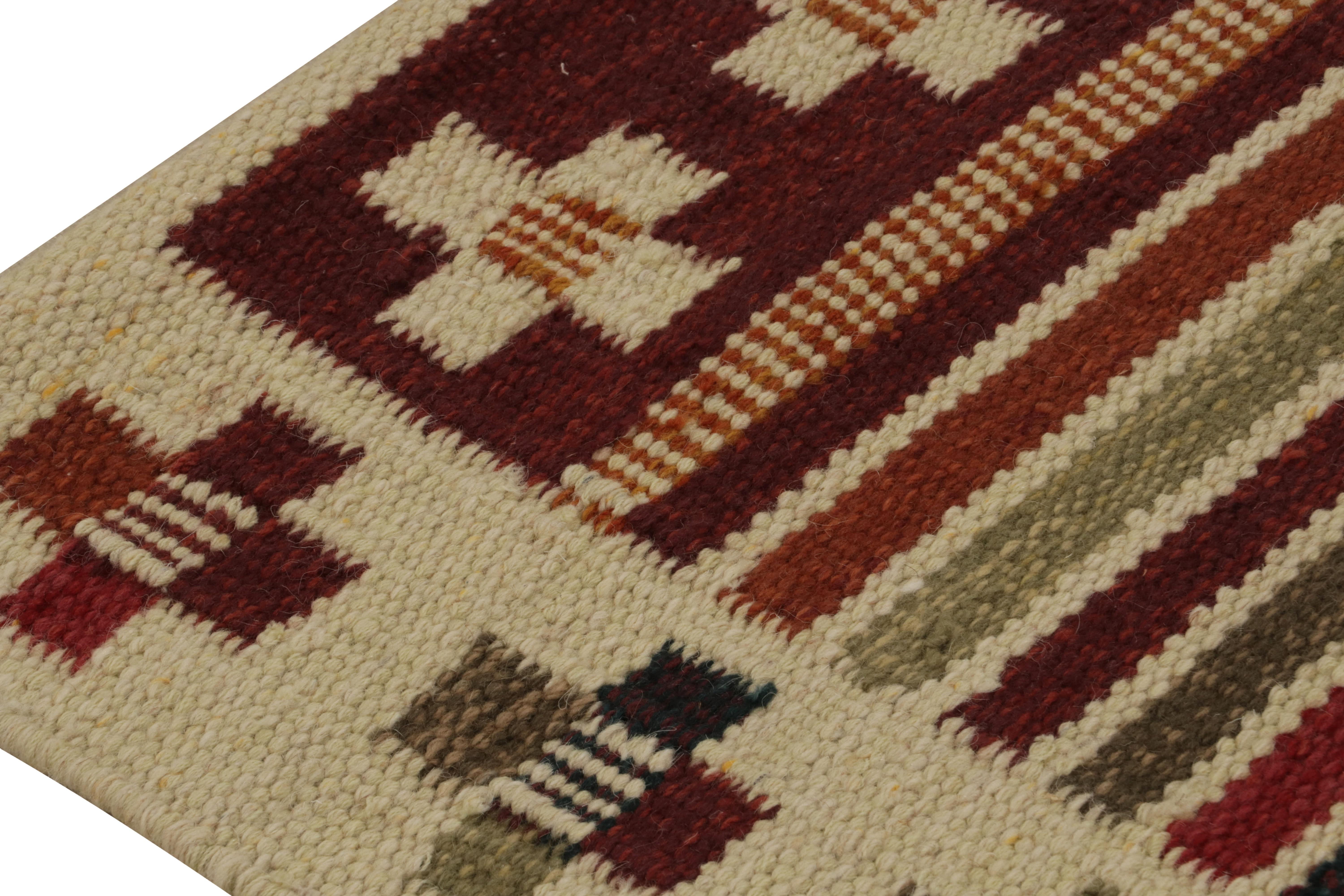 Rug & Kilim's skandinavischer Kilim-Teppich mit mehrfarbigen Mustern (Handgewebt) im Angebot