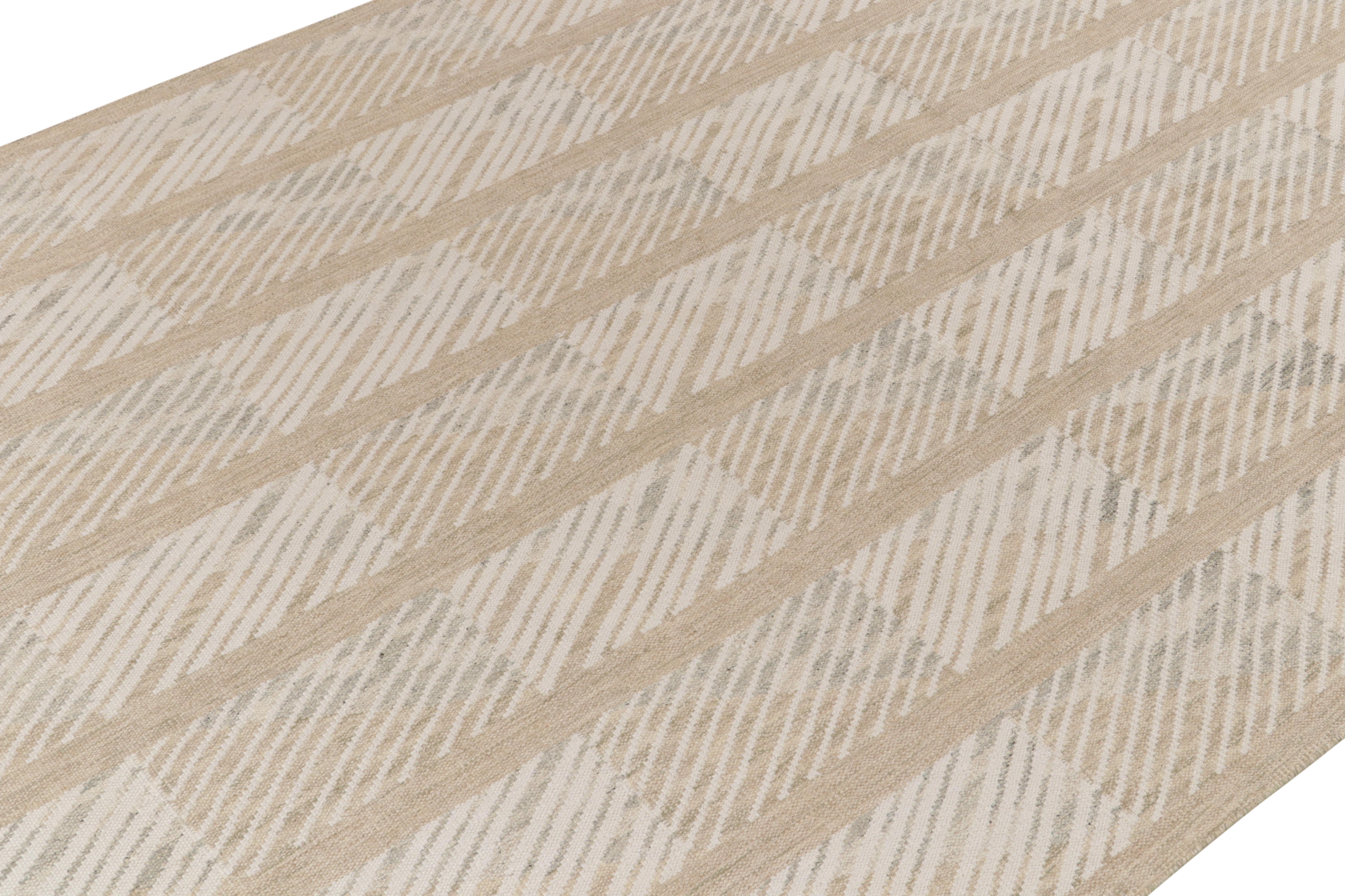 Indian Rug & Kilim's Scandinavian Style Kilim Rug in White Beige Geometric Pattern For Sale