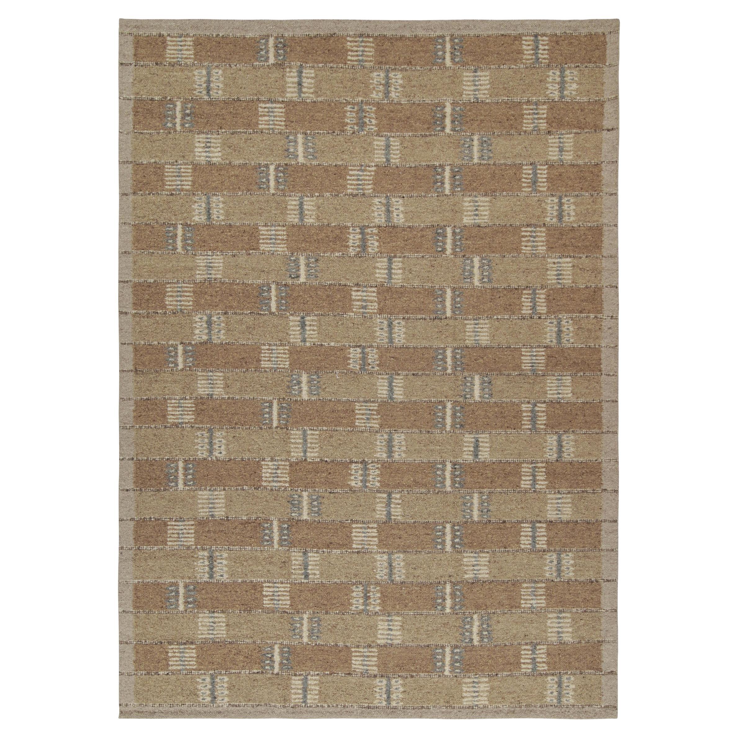 Skandinavischer Kilim-Teppich von Rug & Kilim mit beige-braunem, geometrischem Muster im Angebot