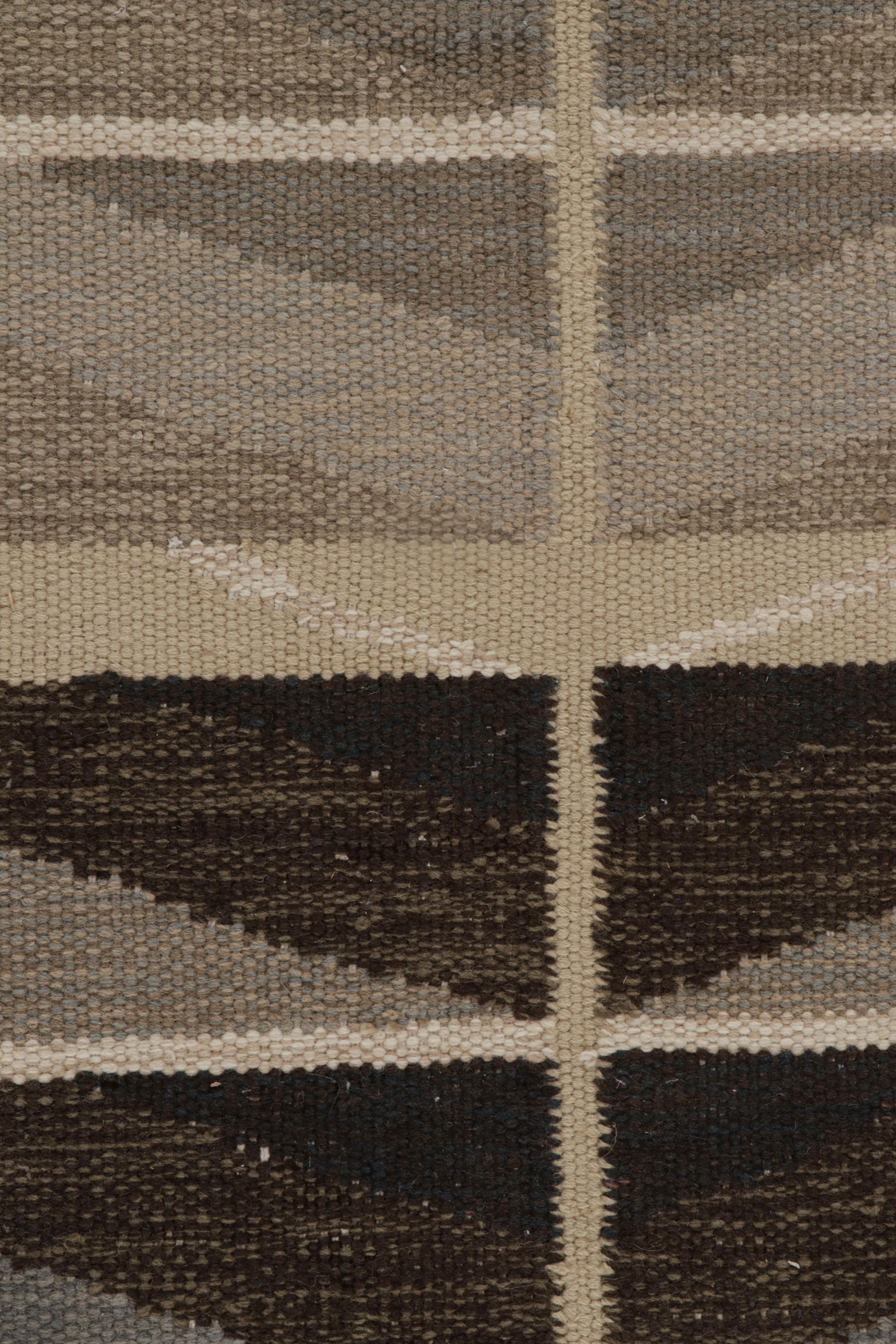 Rug & Kilim’s Scandinavian Style Runner Rug with Beige-Brown Geometric Patterns In New Condition In Long Island City, NY