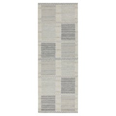 Rug & Kilim’s Scandinavian Style Kilim runner with Patterns in White & Grey