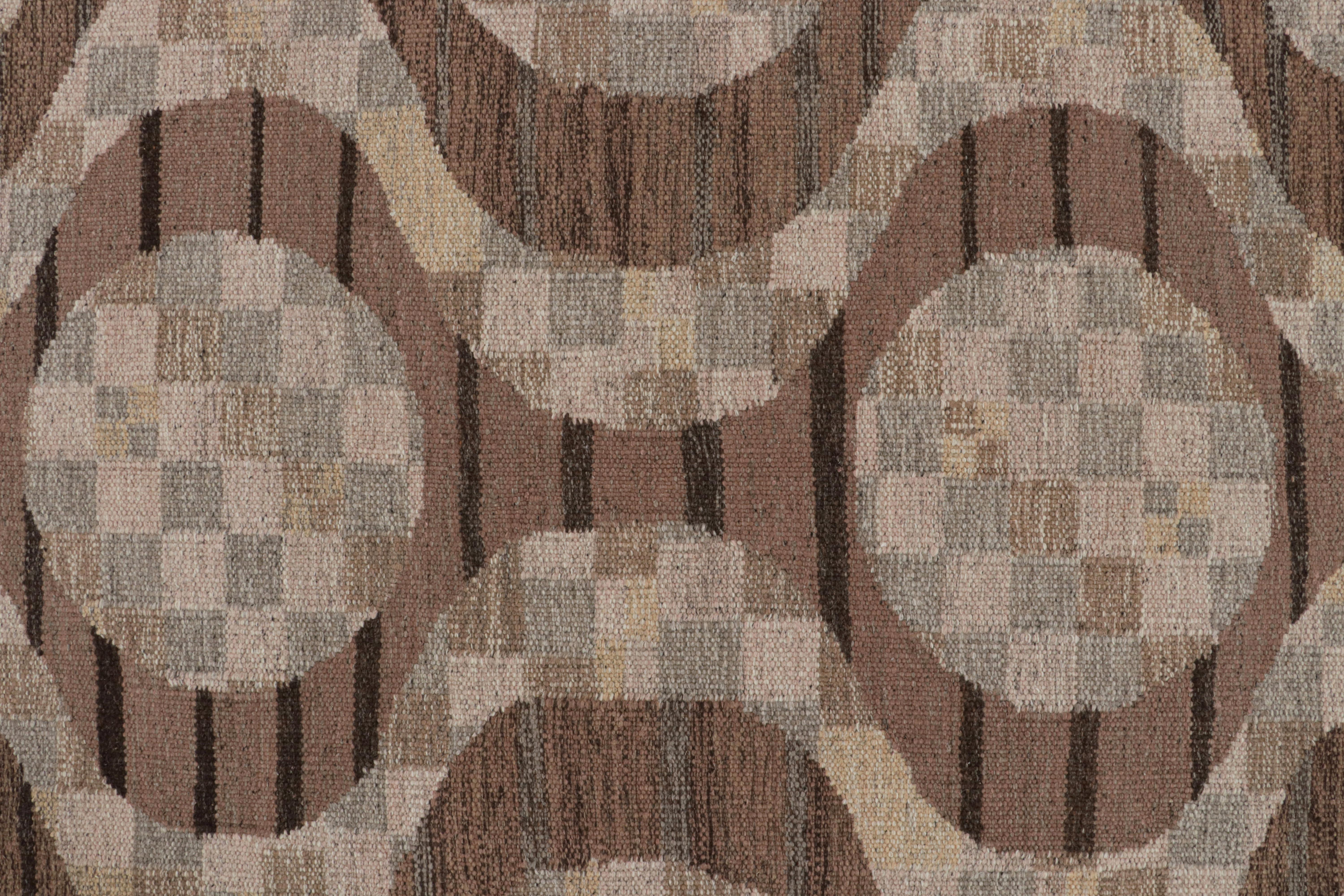 Rug & Kilim’s Scandinavian Style Kilim with Beige-Brown & Gray Patterns In New Condition For Sale In Long Island City, NY