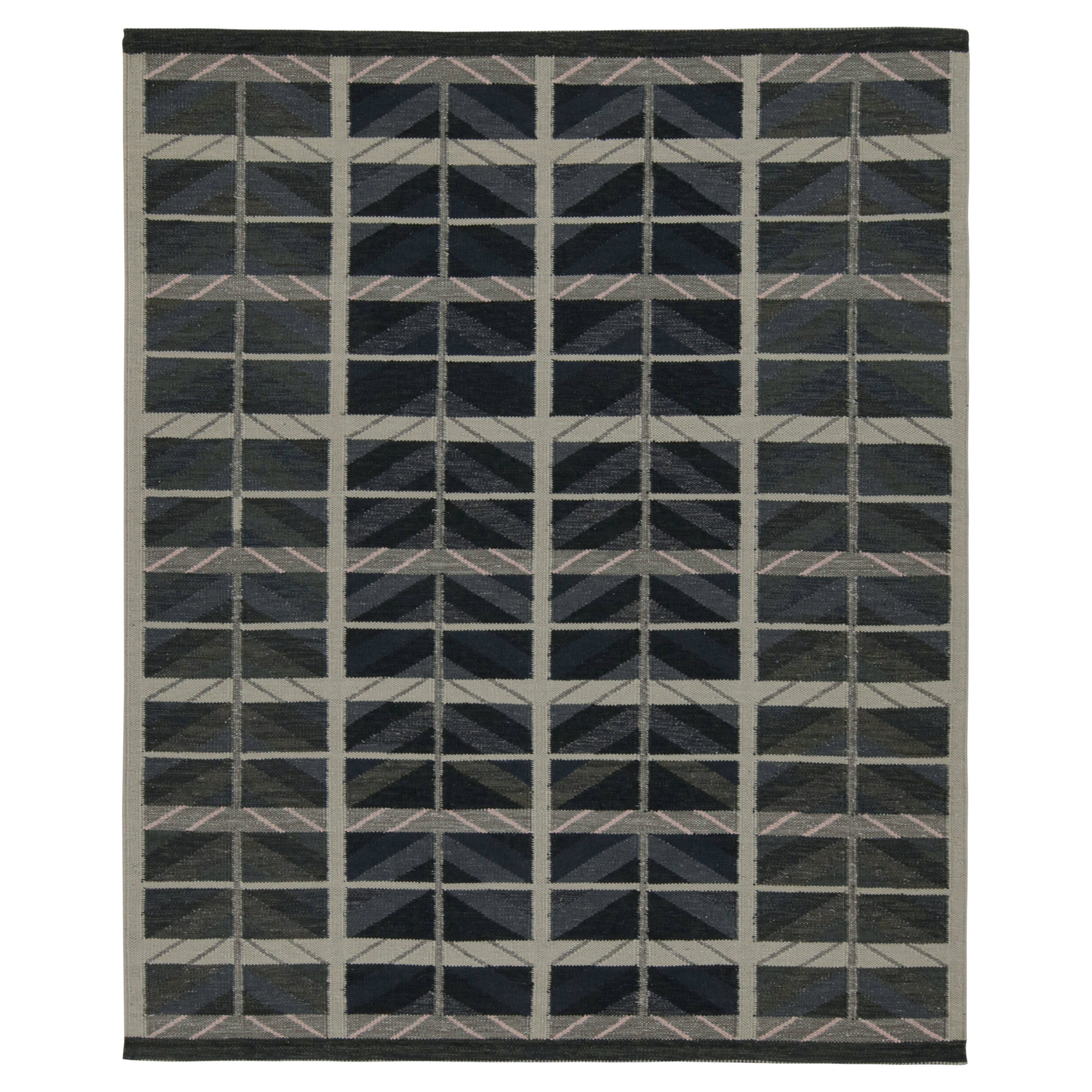 Rug & Kilim's skandinavischer Stil Kilim mit blauen und grauen geometrischen Mustern