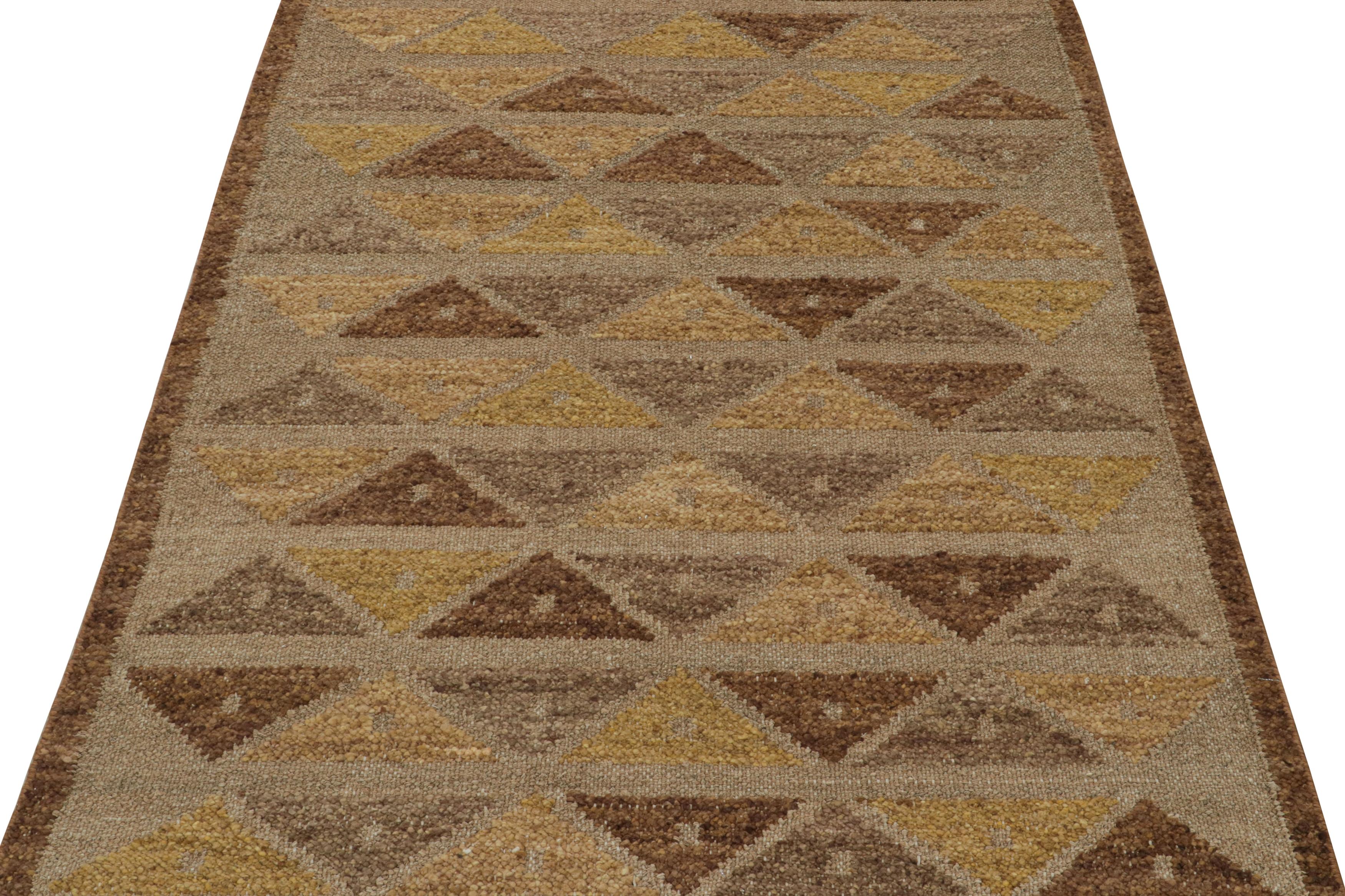 Rug & Kilim’s Scandinavian Style Kilim with Brown & Gold Geometric Patterns In New Condition For Sale In Long Island City, NY