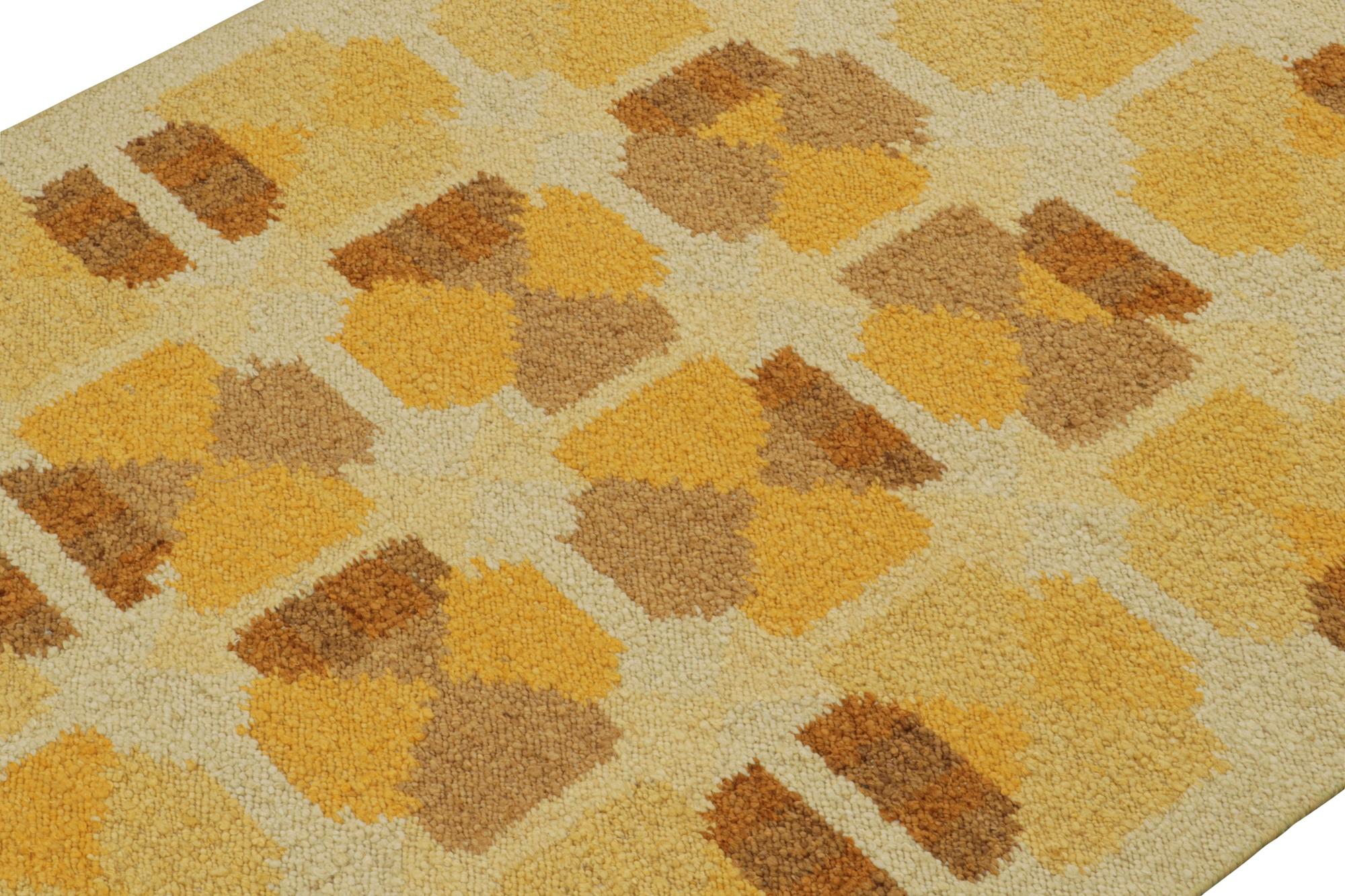 Este kilim de 6x9 de estilo sueco pertenece a la inventiva textura 