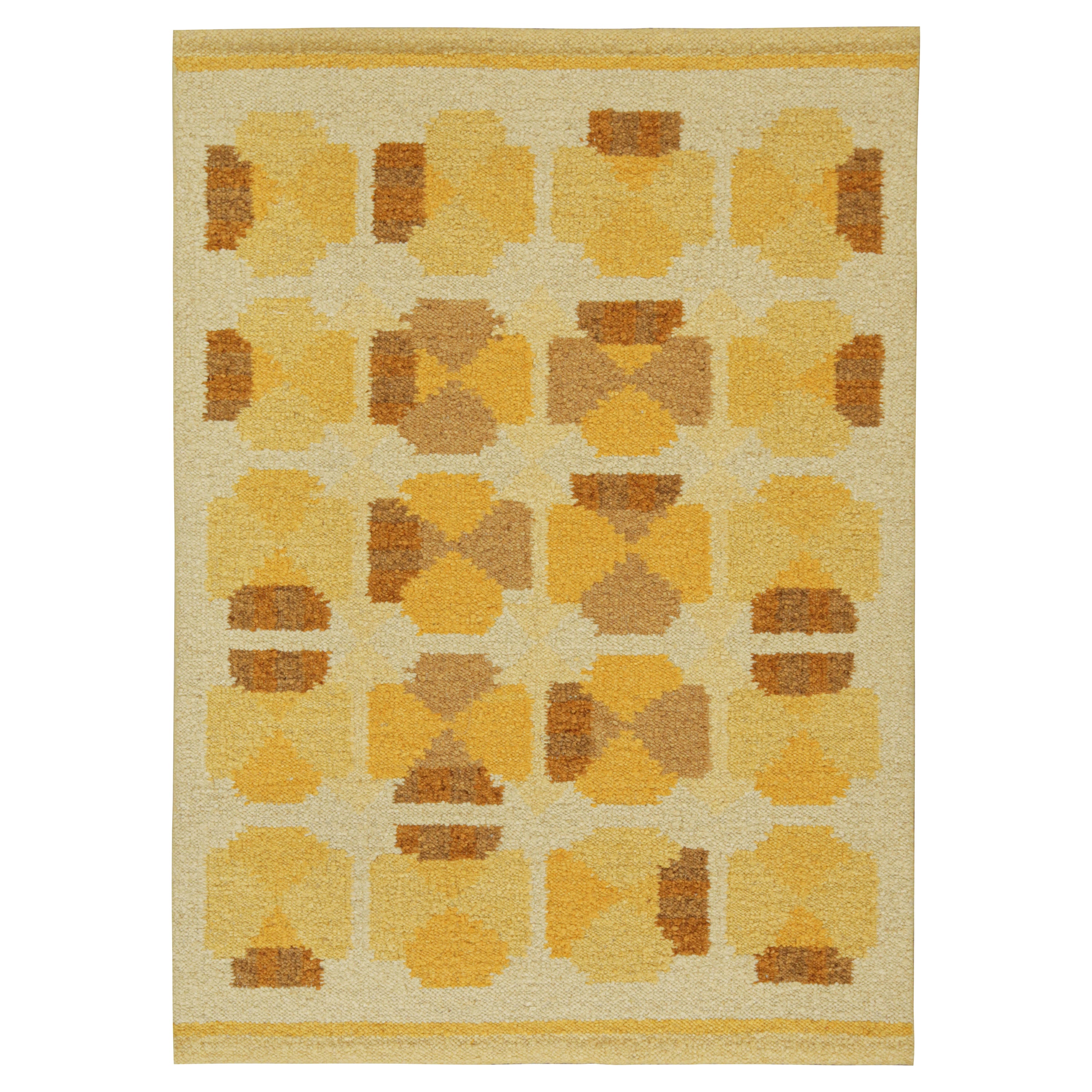 Rug 
Kilim: Kilim in stile scandinavo con motivi geometrici oro-marrone