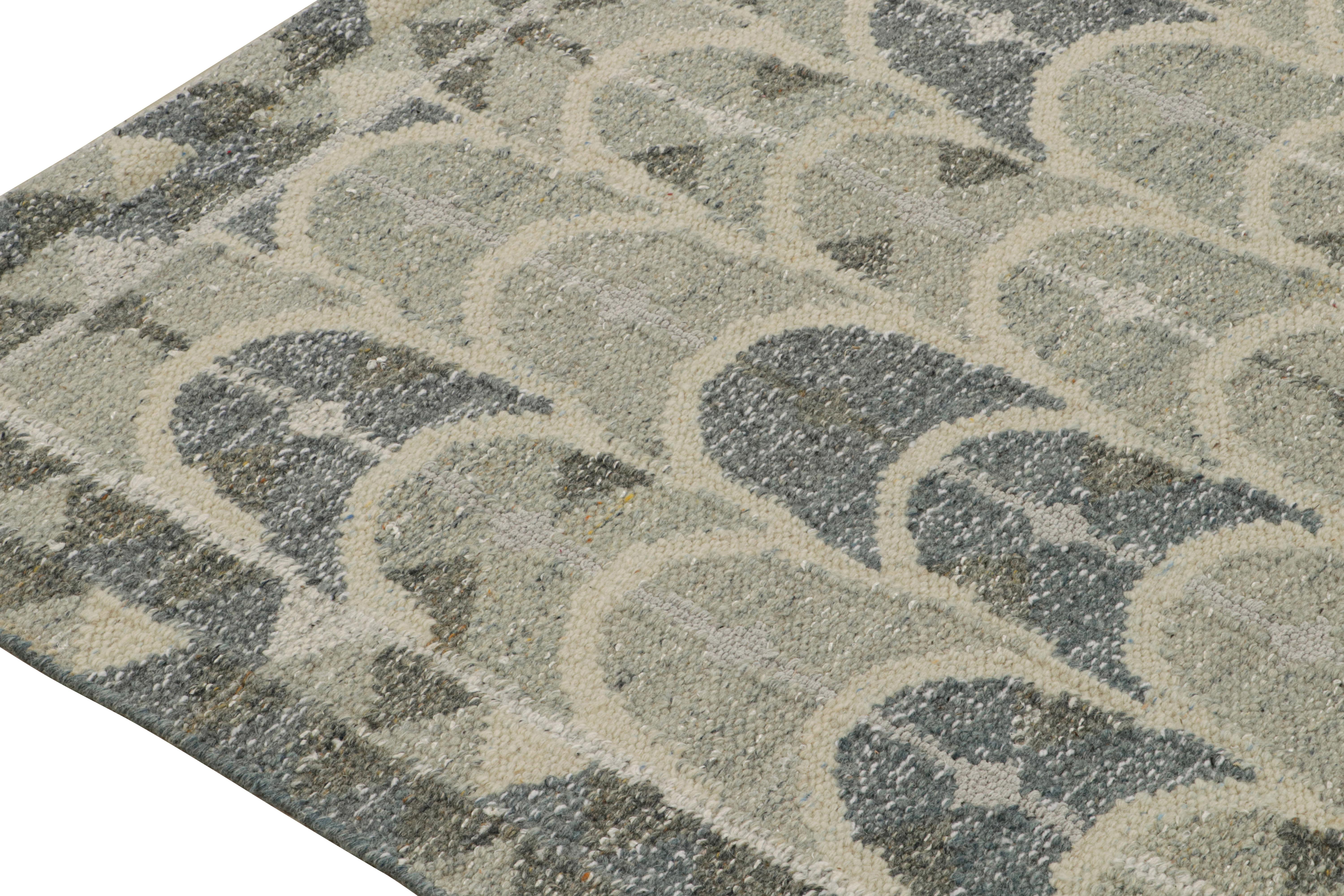 Tessuto a mano Rug & Kilim: Kilim in stile scandinavo con motivi geometrici grigi e blu in vendita