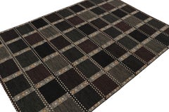Rug & Kilim’s Scandinavian Style Kilim with Grid Geometric Pattern