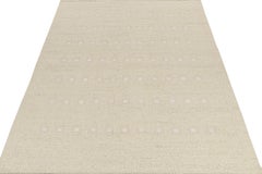 Skandinavischer Kilim von Rug & Kilim mit Mustern in Beige und Weiß