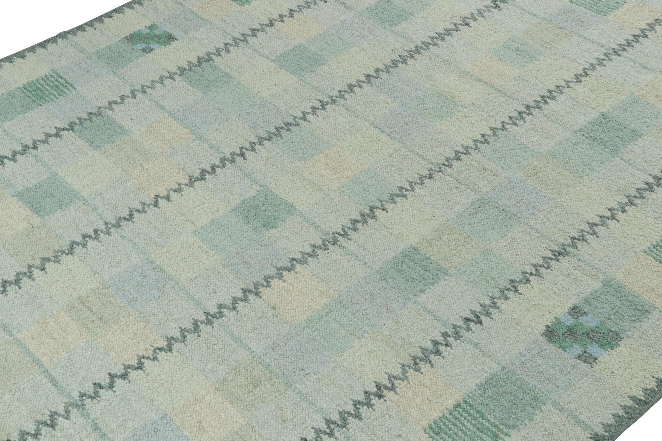 Skandinavischer Kilim von Rug & Kilim mit Mustern in Grau, Blau und Grün (Indisch) im Angebot