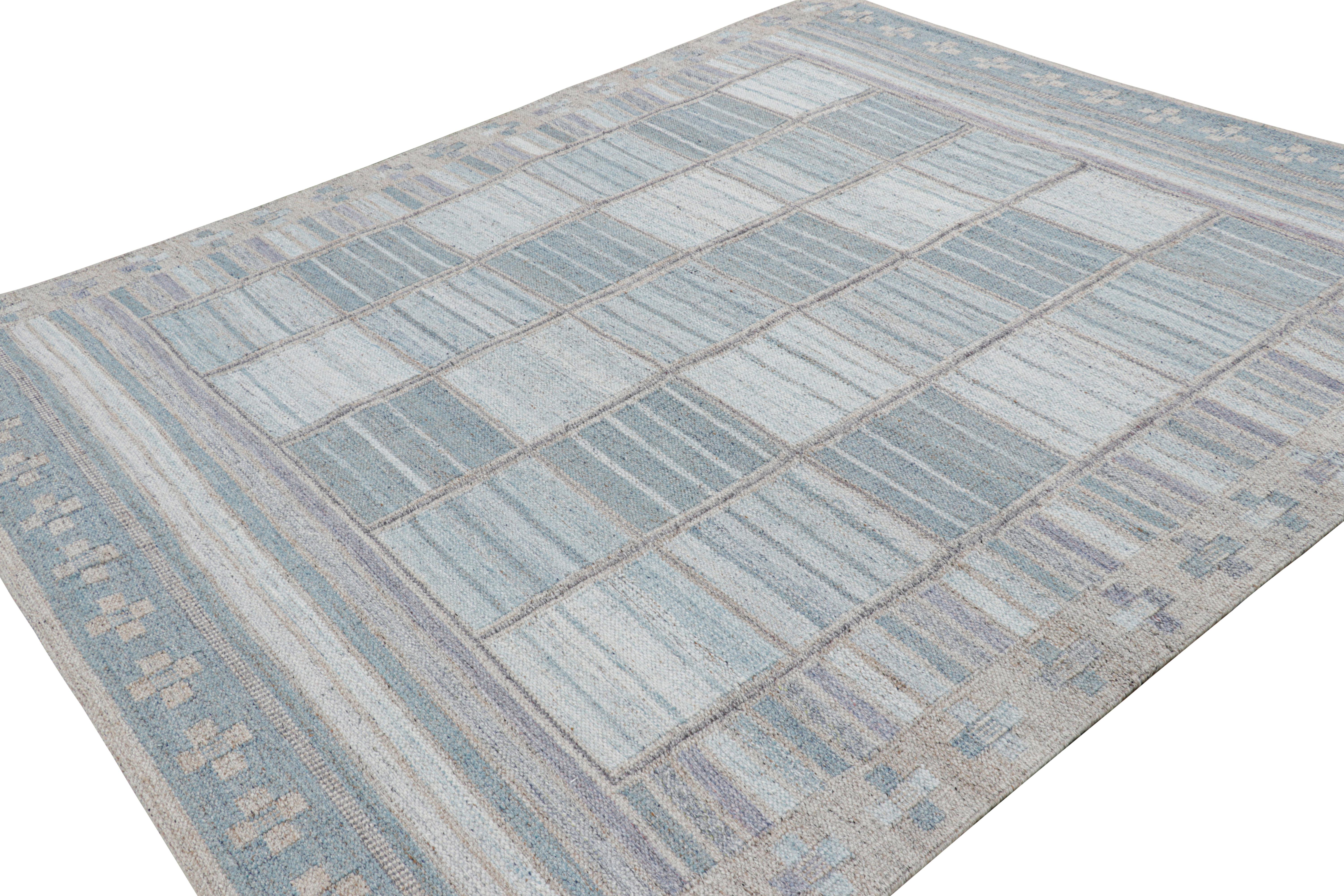 Hand-Woven Rug & Kilim’s Scandinavian Style Outdoor Rug in Blu Gray with Geometric Pattern For Sale