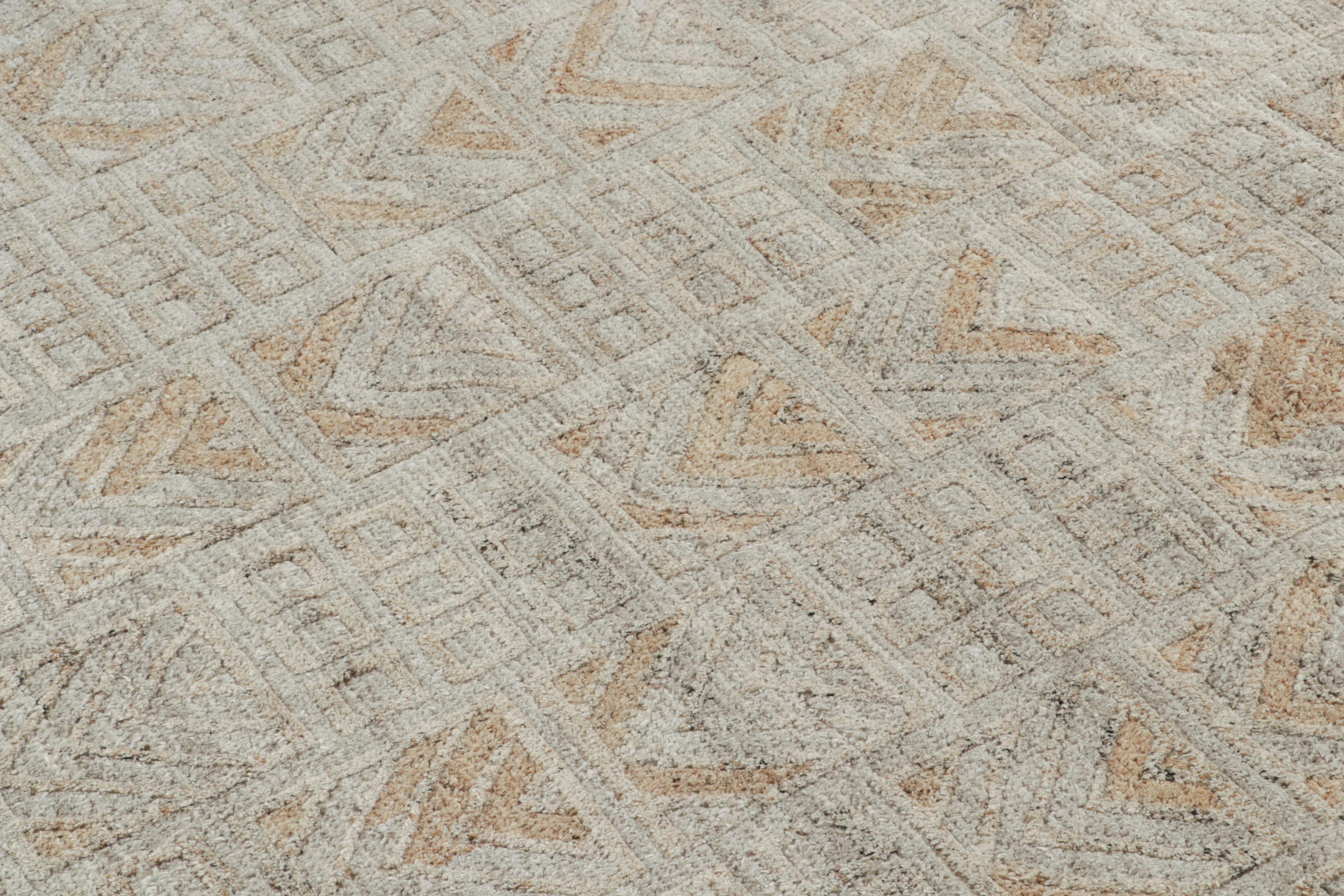 Moderno Tappeto da esterno in stile scandinavo Rug & Kilim con motivo geometrico grigio e beige in vendita