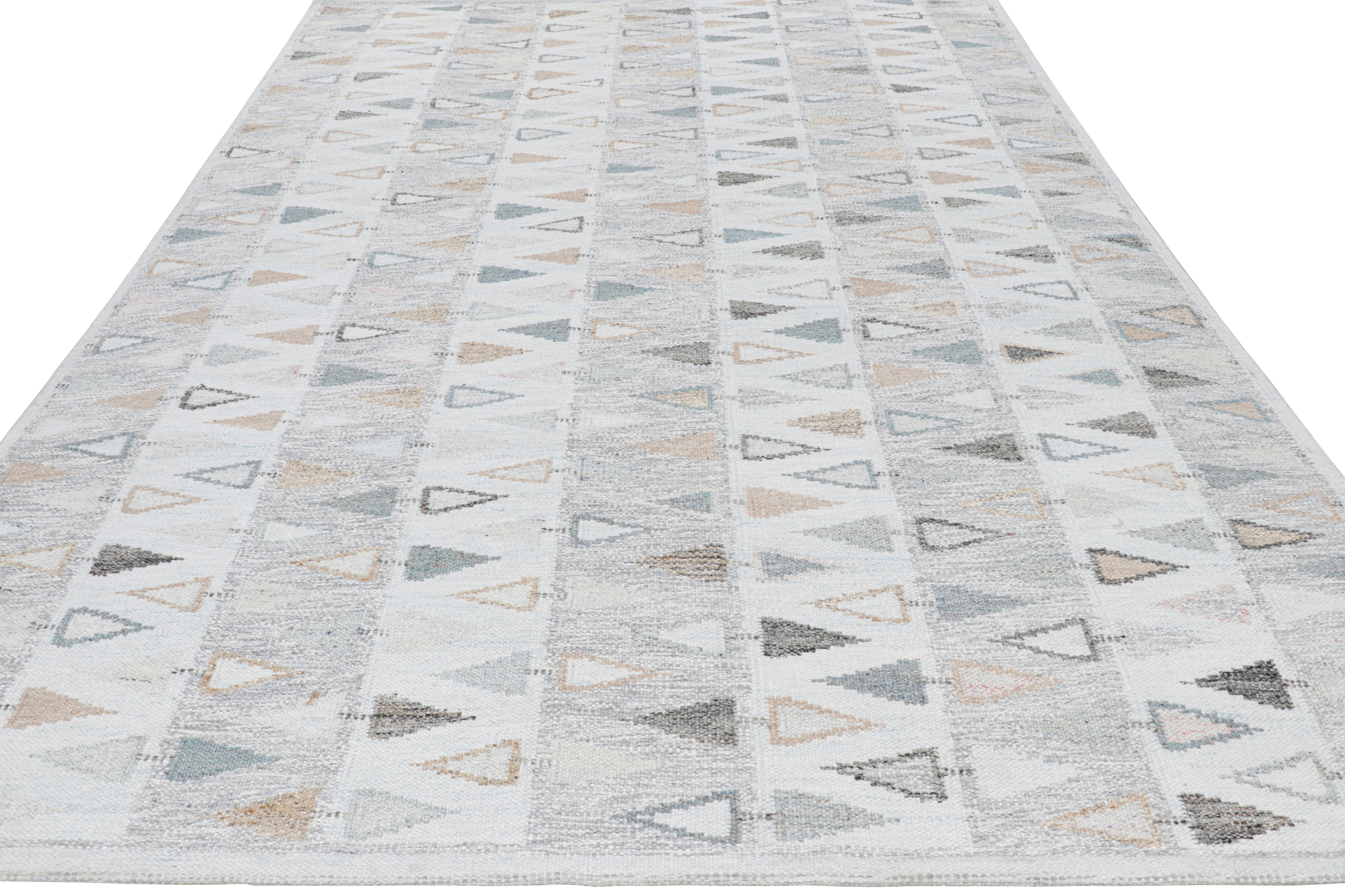 Tappeto da esterno in stile scandinavo di Rug & Kilim in grigio con motivi geometrici In condizioni Nuovo in vendita a Long Island City, NY