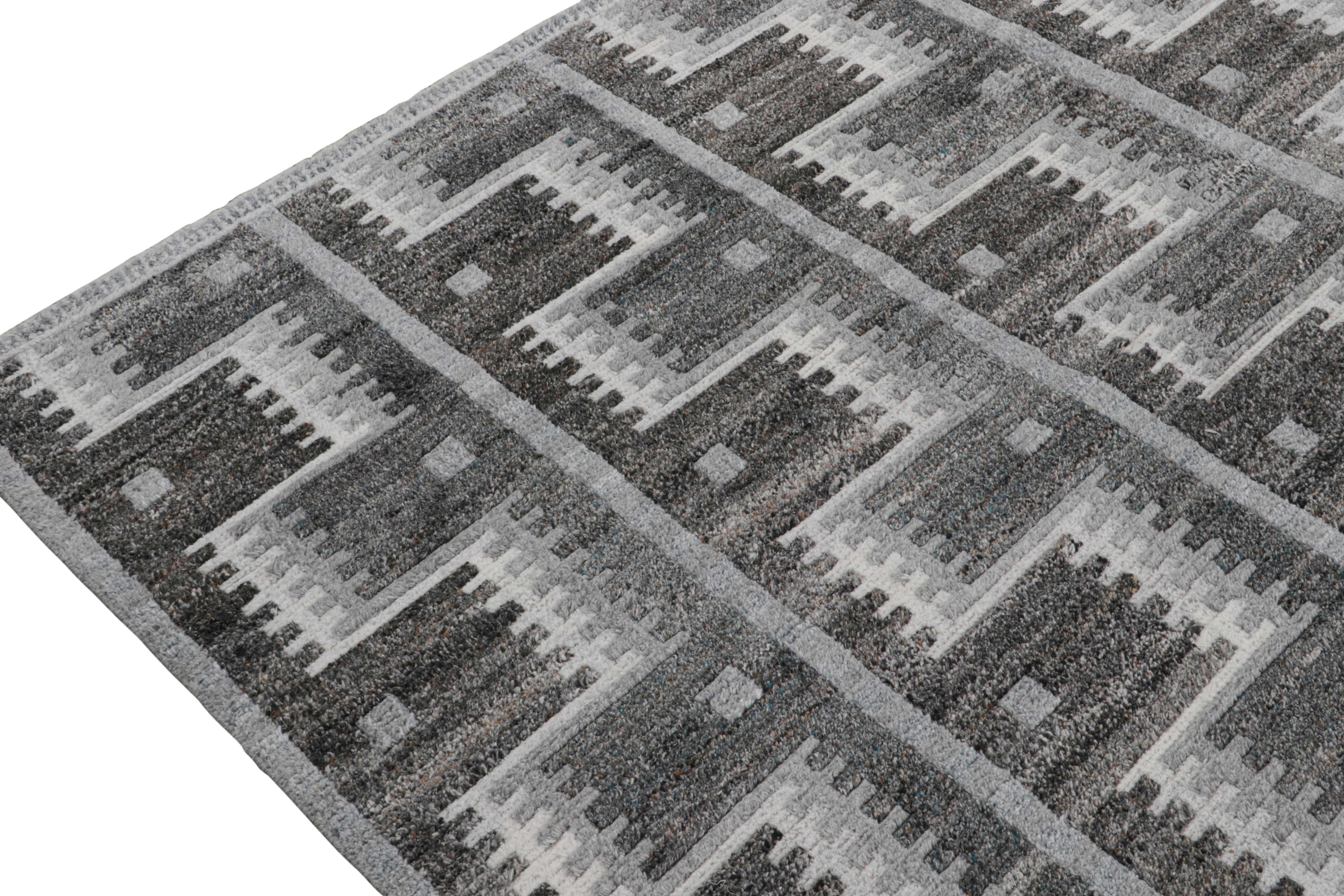 Hand-Knotted Rug & Kilim’s Scandinavian Style Outdoor Rug with Gray Geometric Patterns For Sale