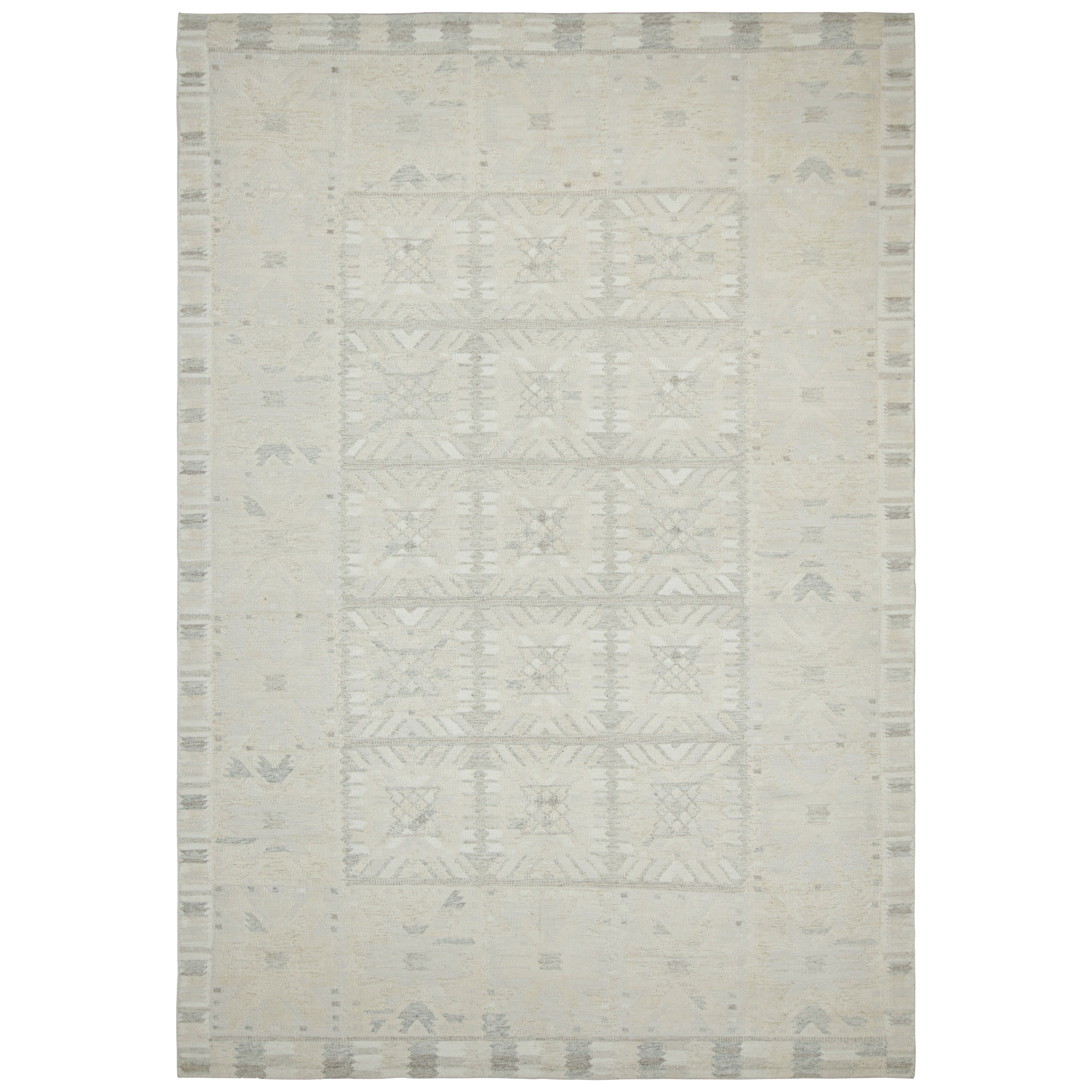 Rug
Kilim
s Teppich im skandinavischen Stil, cremeweiß und grau mit geometrischen Mustern