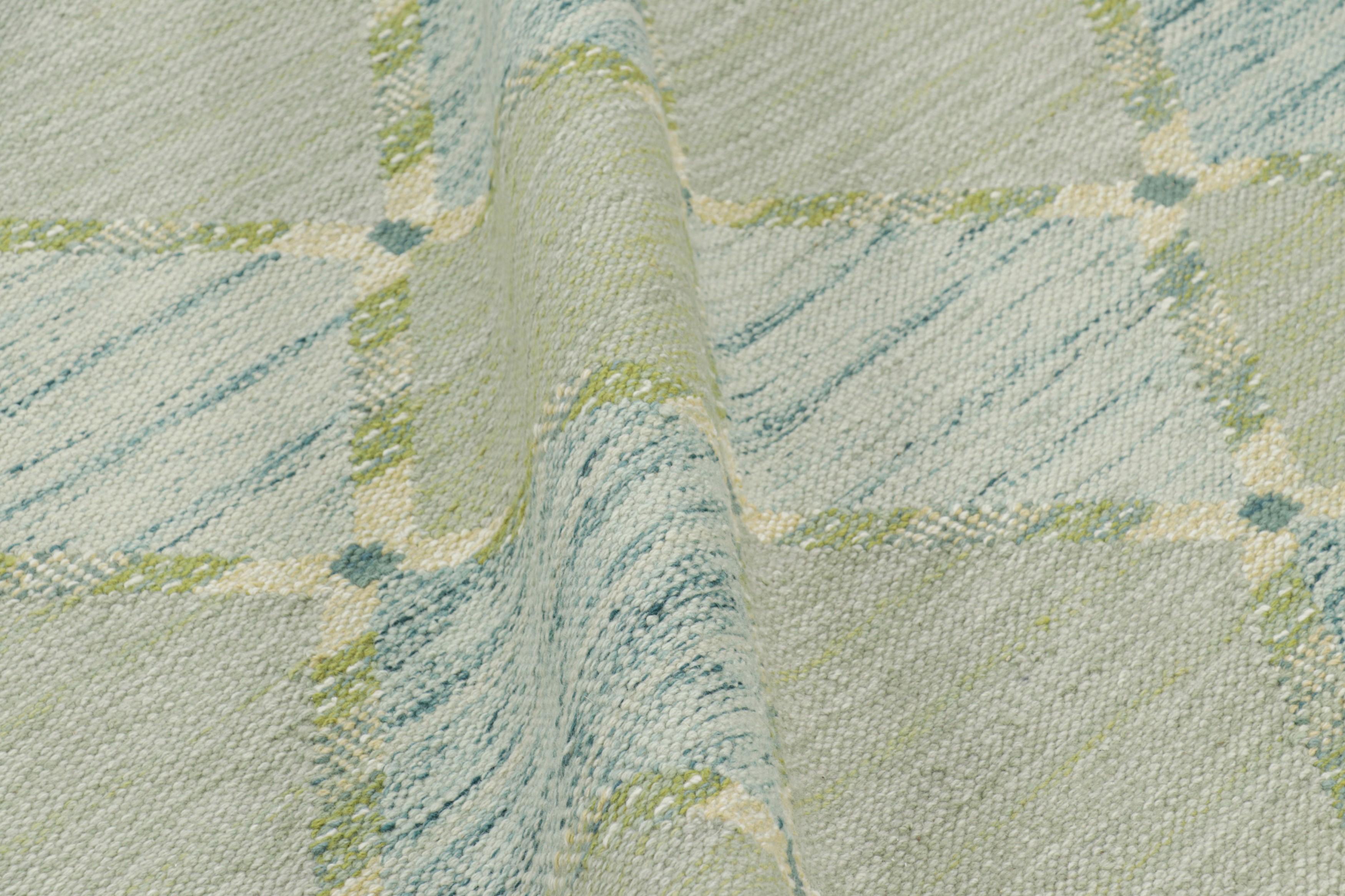 XXI secolo e contemporaneo Tappeto in stile scandinavo Rug & Kilim, motivi a diamante a reticolo verde e blu in vendita