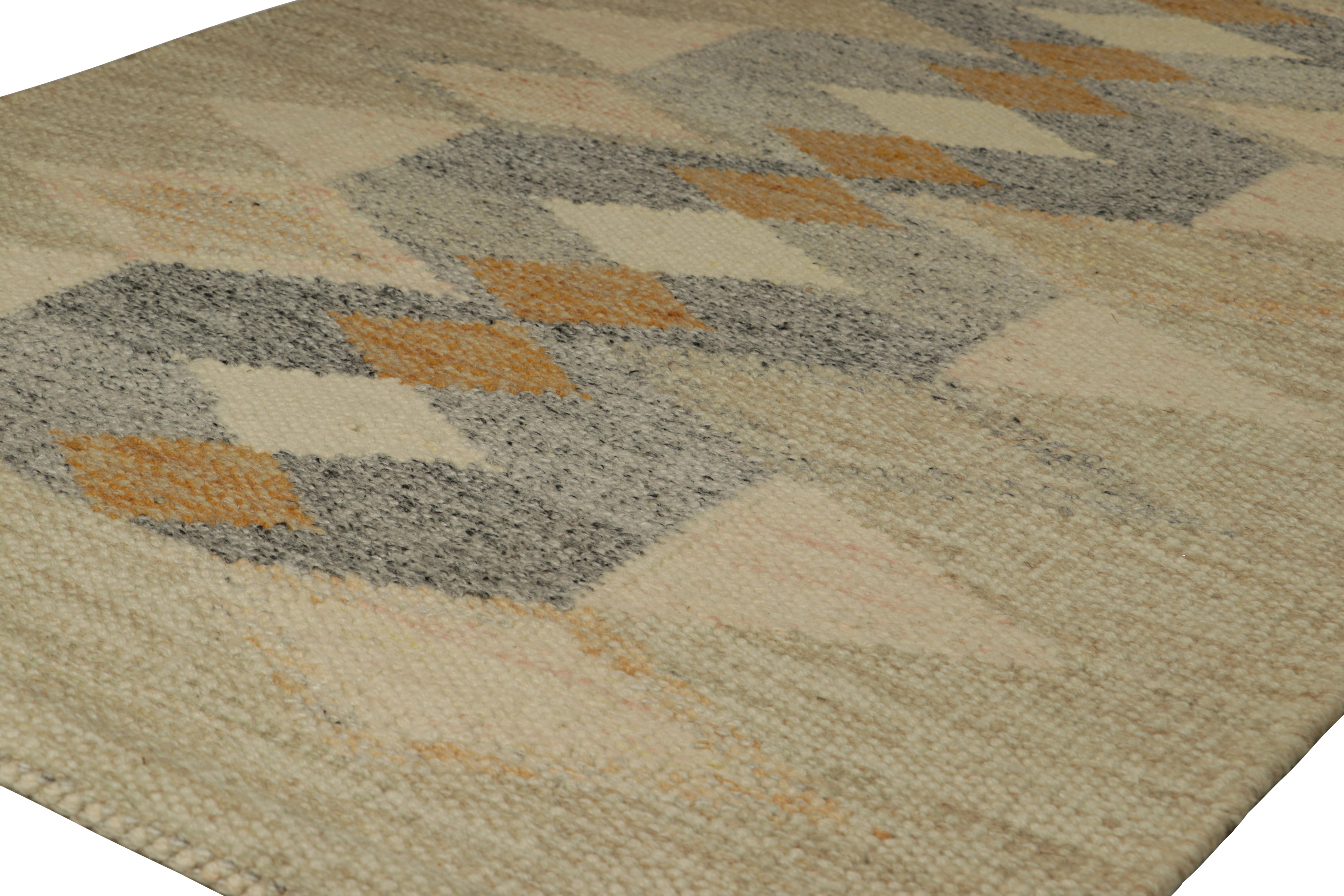 Modern Rug & Kilim’s Scandinavian Style Rug in Beige and Gray, with Geometric Patterns For Sale