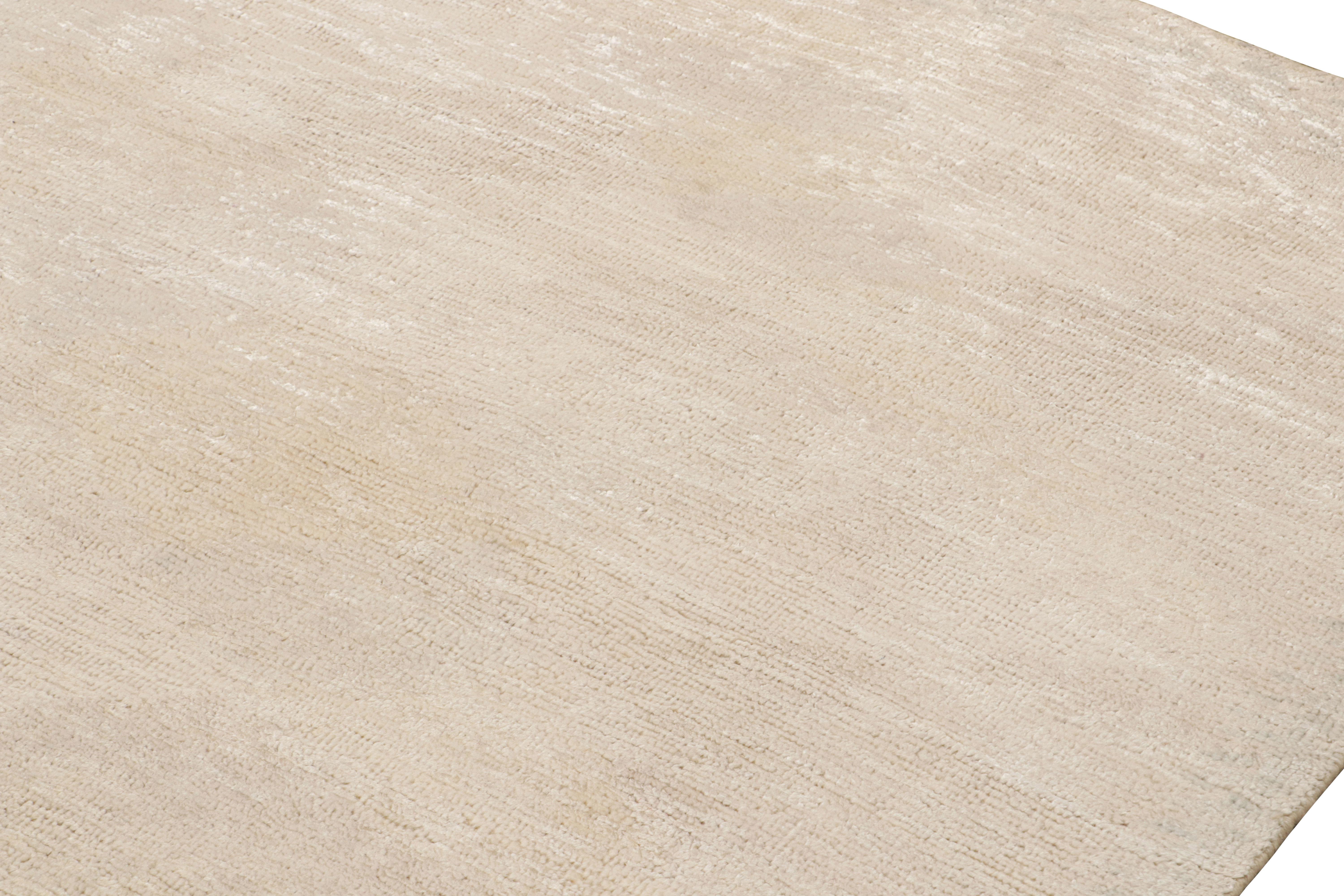 Annodato a mano Rug & Kilim: Tappeto in stile scandinavo in beige e grigio con motivi geometrici in vendita