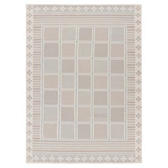 Rug & Kilim's Teppich im skandinavischen Stil in Beige-Braun und Blau mit geometrischen Mustern