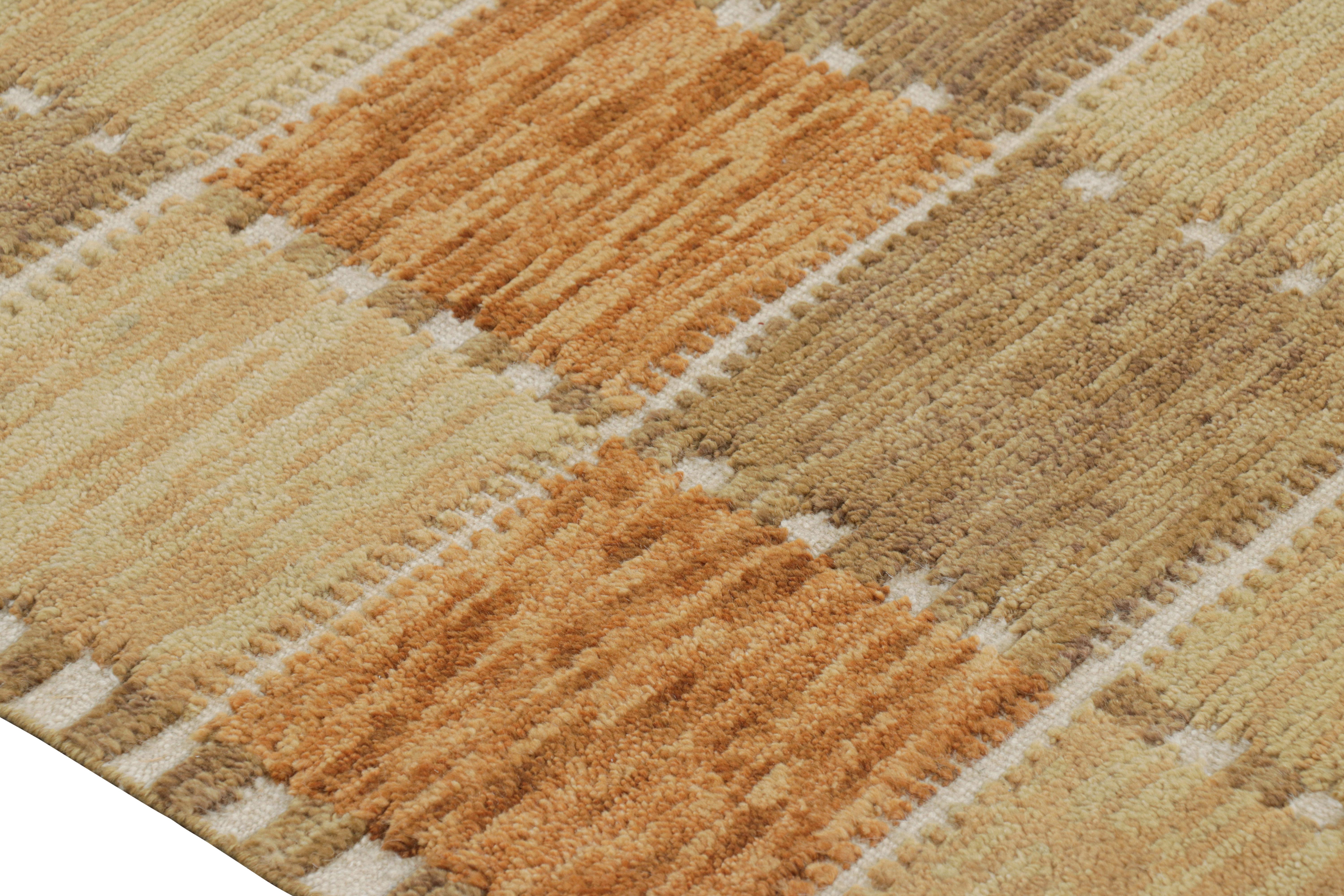 Modern Rug & Kilim’s Scandinavian Style Rug in Beige-Brown and Rust Geometric Pattern For Sale