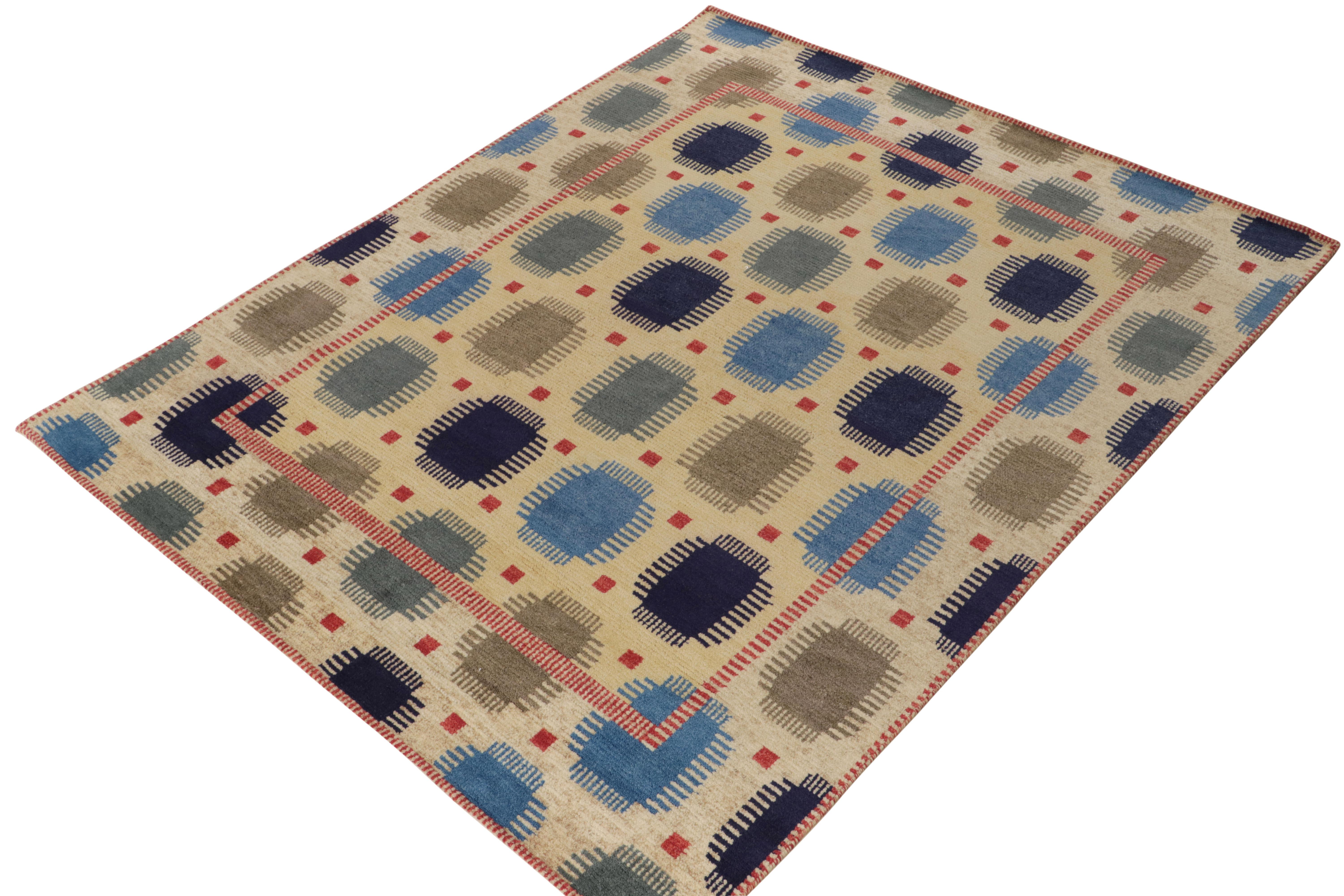 Rug & Kilim's Teppich im skandinavischen Stil in Beige-Braun, Blau Geometrisches Muster (Skandinavische Moderne) im Angebot