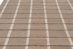 Rug & Kilim's Scandinavian Style Rug in Beige-brown Geometric Patterns (tapis de style scandinave à motifs géométriques beige-brun)