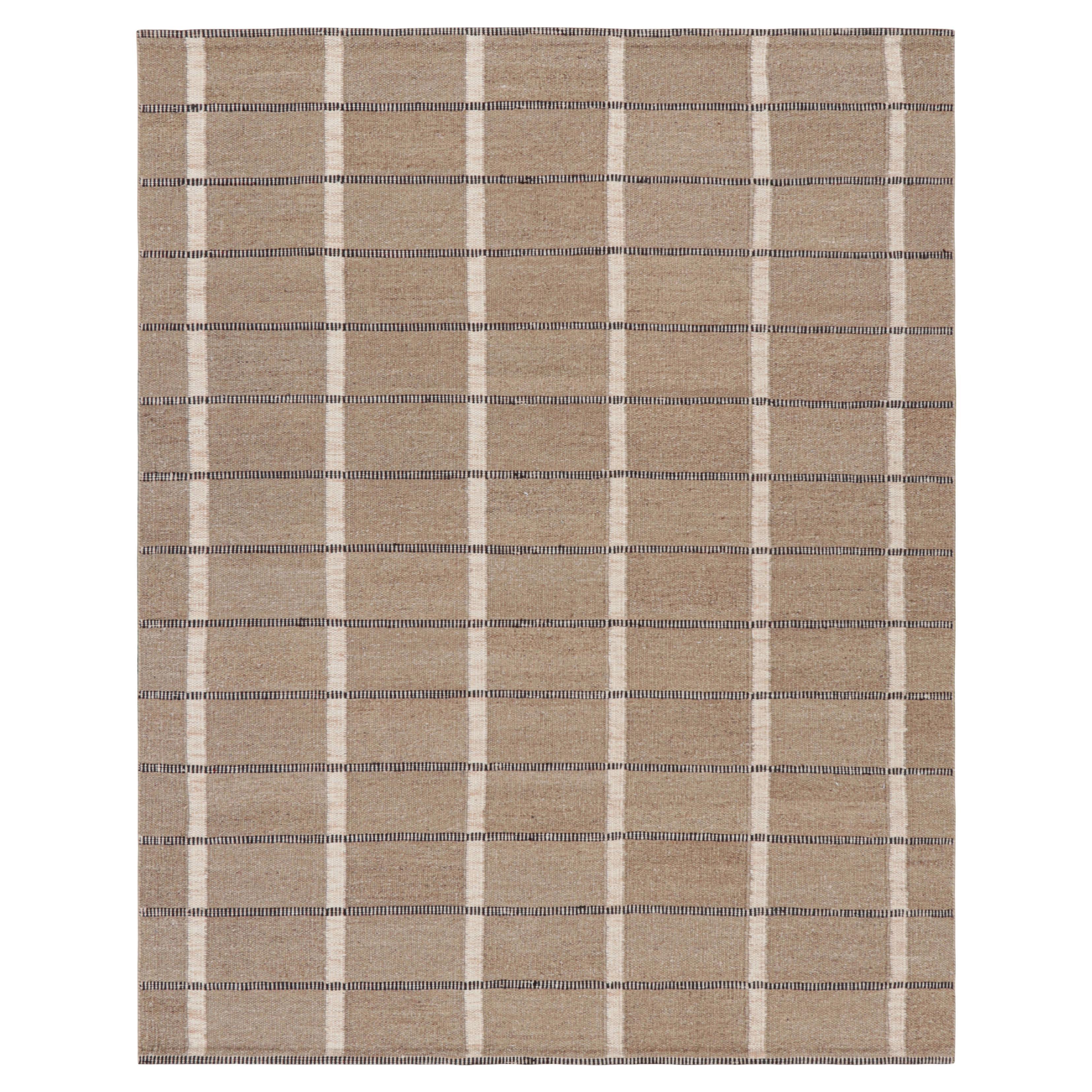 Rug & Kilim’s Scandinavian Style Rug in Beige-brown Geometric Patterns