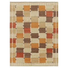 Rug & Kilim's Teppich im skandinavischen Stil in Beige-Braun Gold & Rot Geometrisches Muster