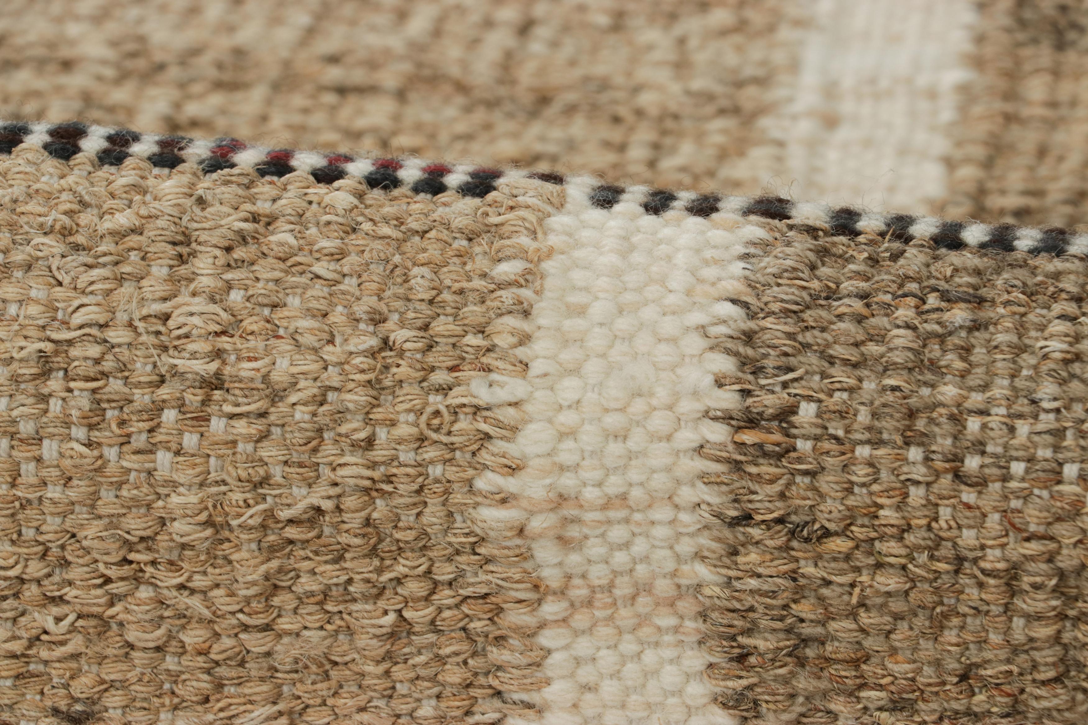 Lana Tappeto in stile scandinavo Rug & Kilim in beige-marrone con strisce bianche e nere in vendita