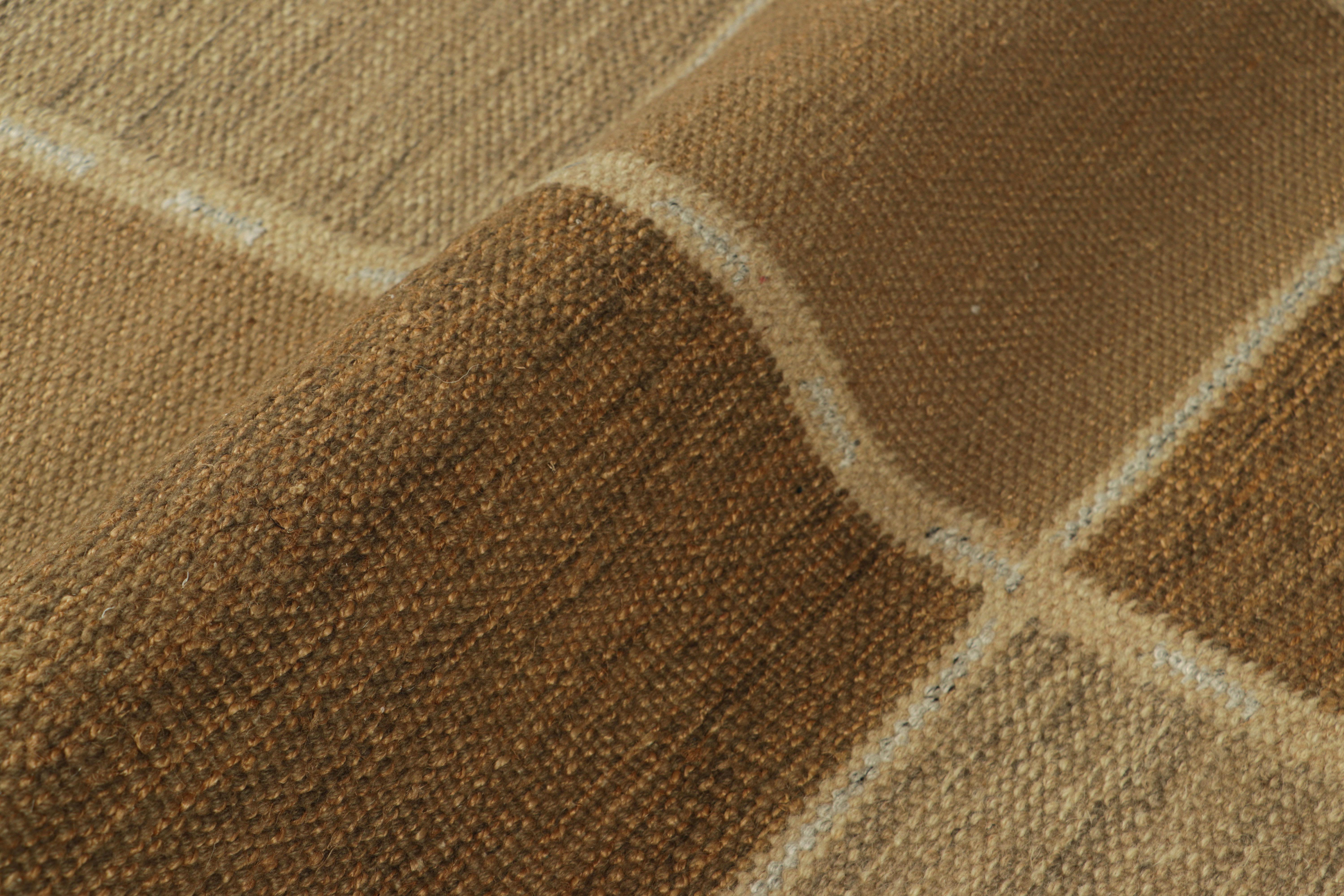 Alfombra de estilo escandinavo Rug & Kilim en beige-marrón, con dibujo geométrico azul Siglo XXI y contemporáneo en venta