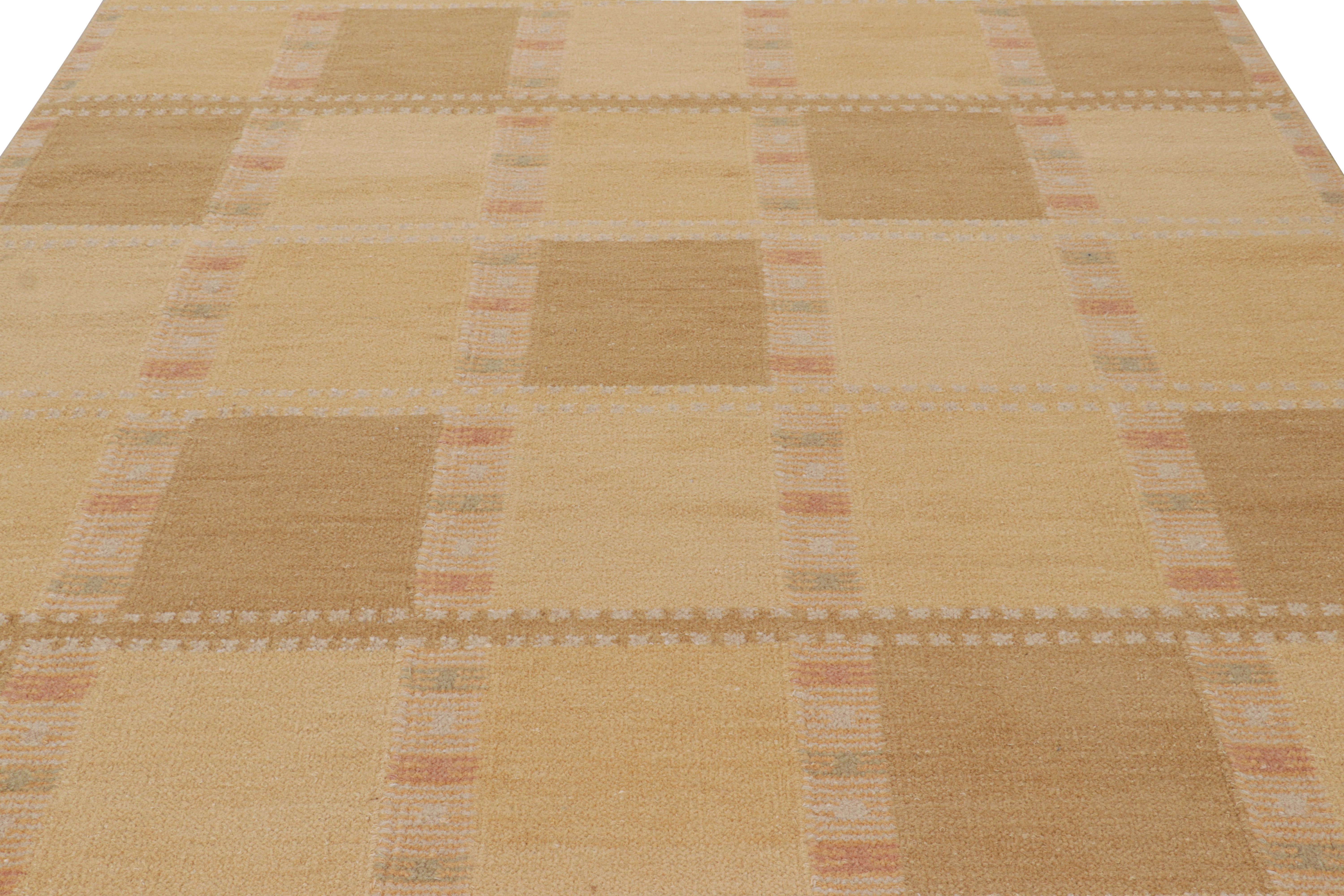 Issu de la Collection Scandinave de Rug & Kilim, ce tapis 9x10 est tissé à la main dans une nouvelle construction à armure plate utilisant un mélange de laine et de fils exotiques - une nouvelle texture douce inspirée des fils d'alpaga. 

Sur le