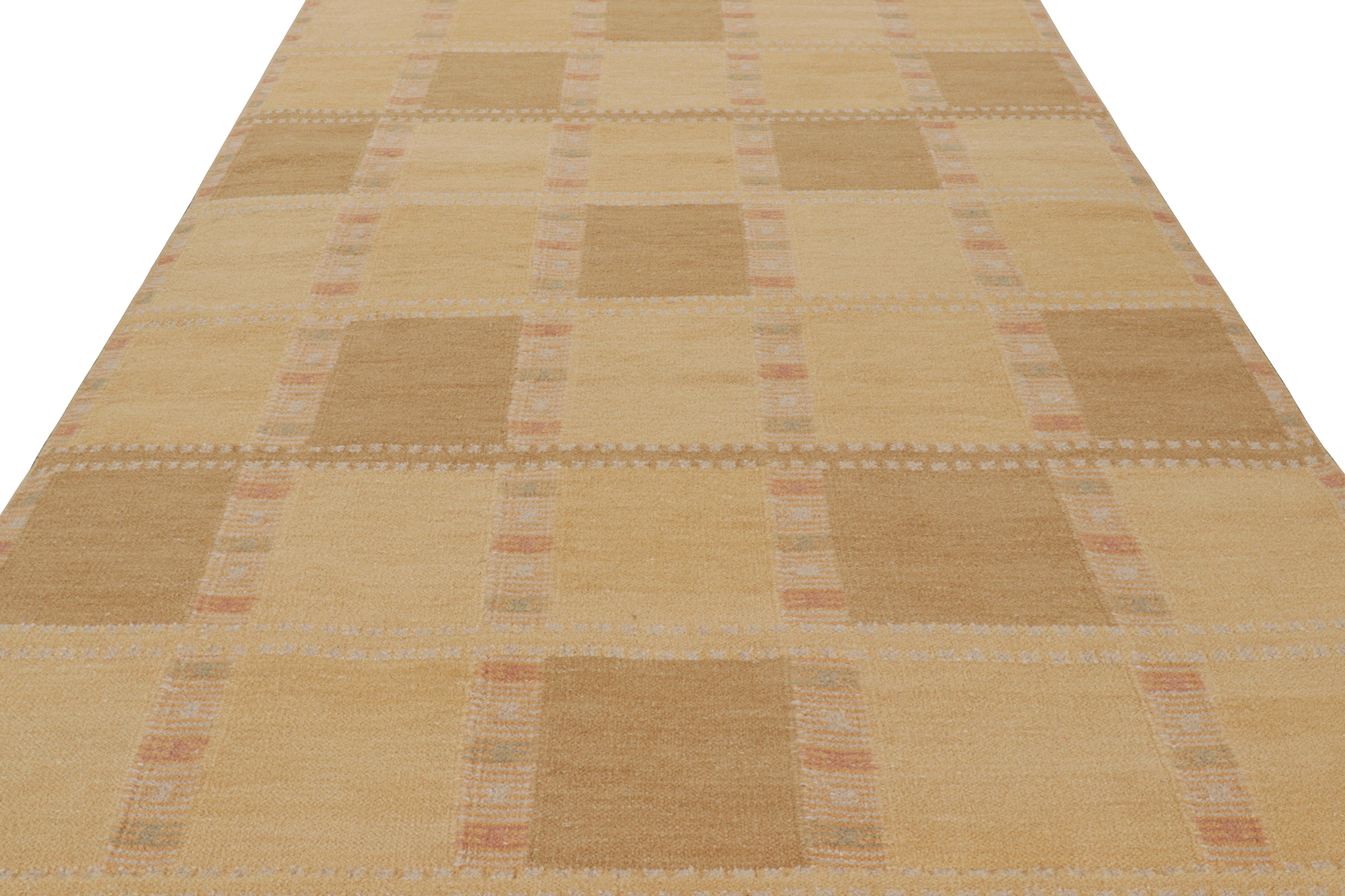 Indien Rug & Kilim's Scandinavian Style Rug in Beige-Brown with Geometric Patterns (tapis de style scandinave à motifs géométriques) en vente