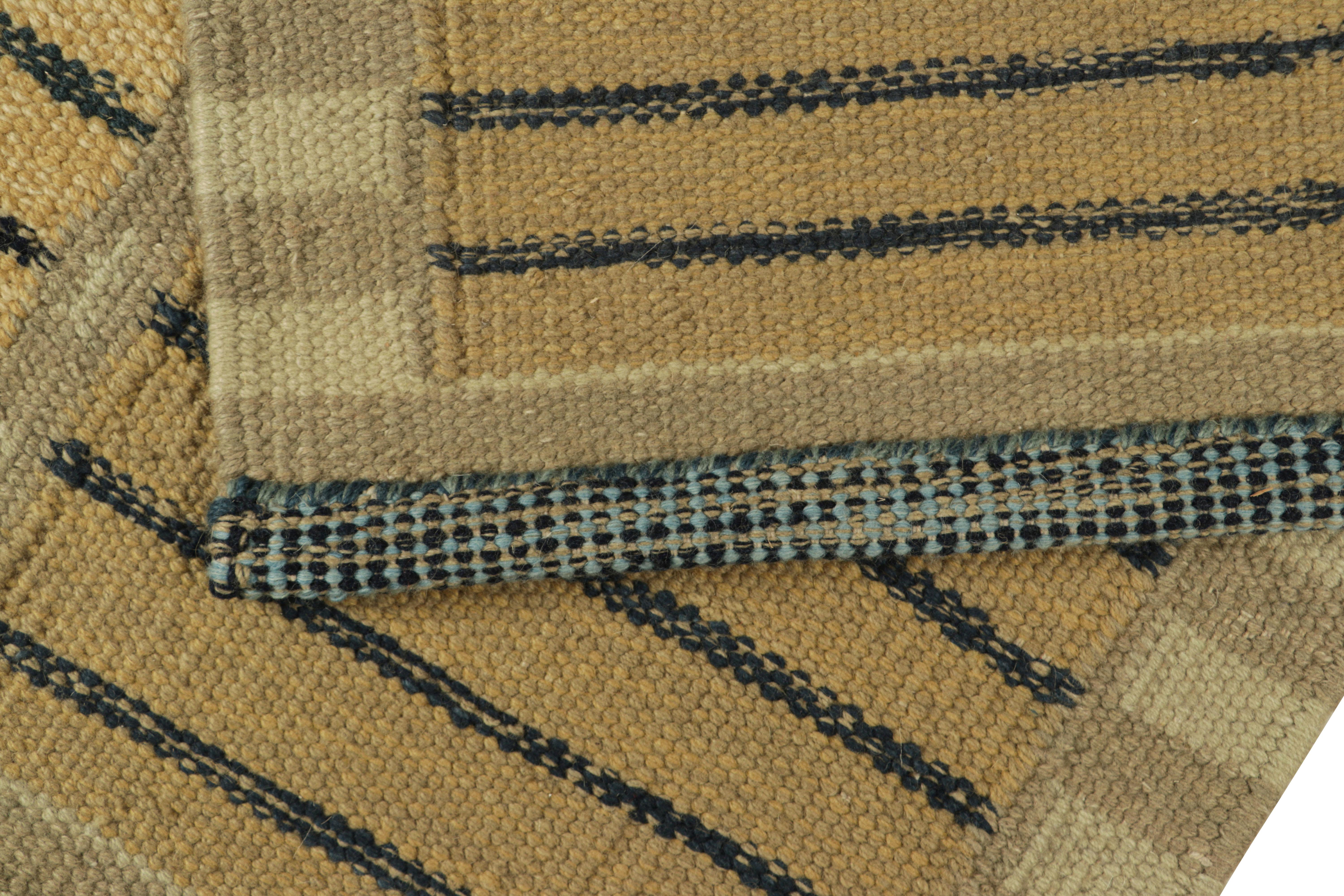 Lana Tappeto in stile scandinavo Rug & Kilim in beige-marrone, con strisce geometriche in vendita
