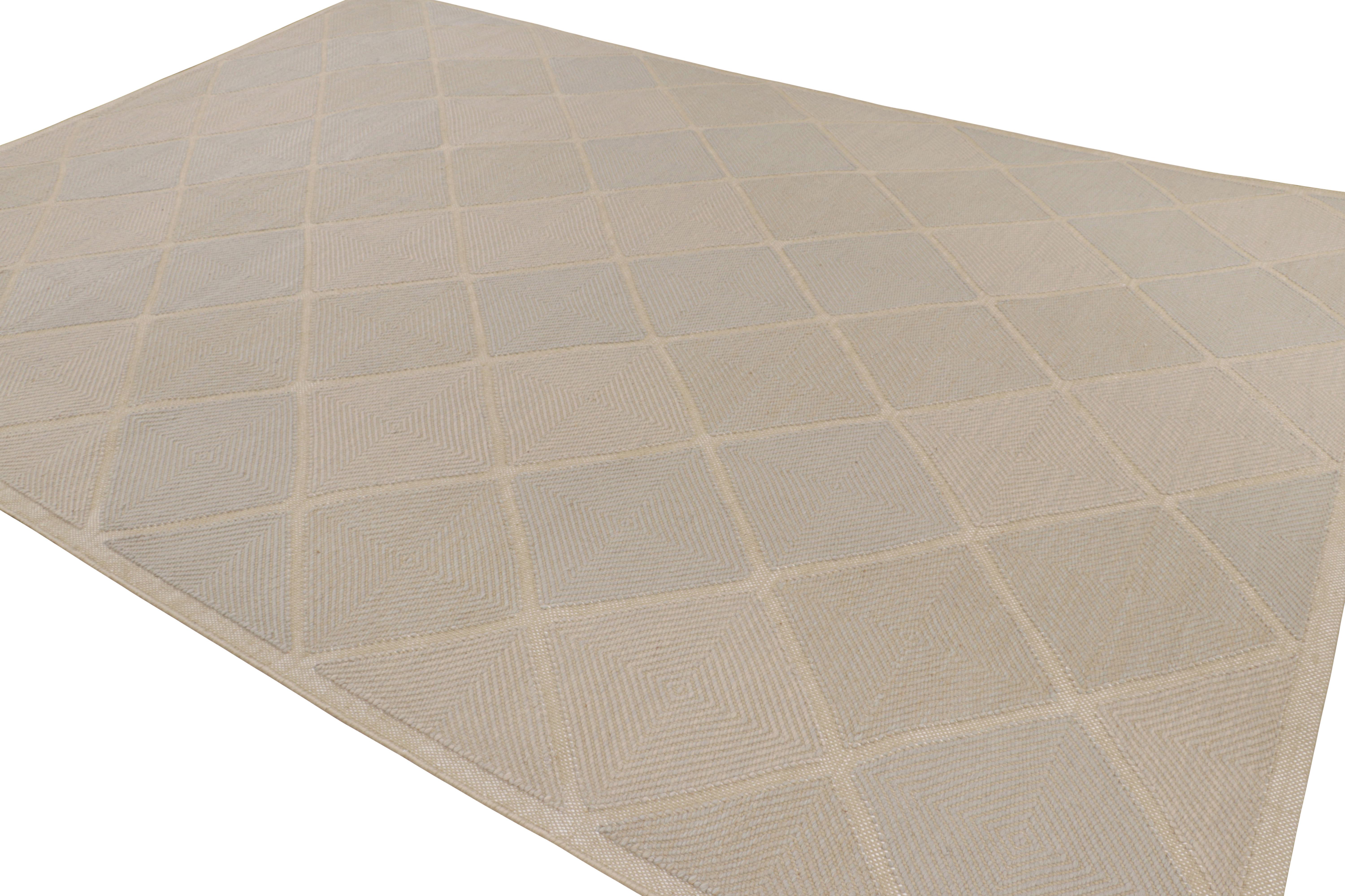 Indien Tapis de style scandinave de Rug & Kilim à motifs de losanges beige, crème et bleu en vente